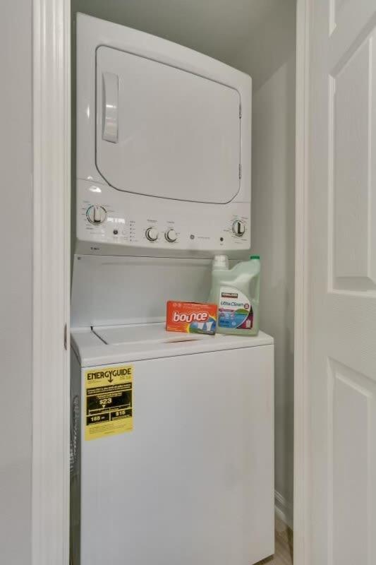 Holiday home Skip To Saint Charles Local Art-filled Hideaway