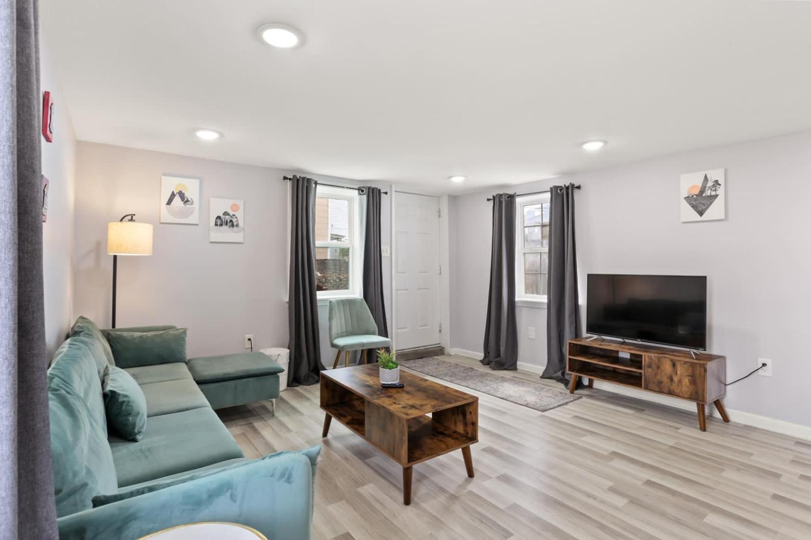 Holiday home Skip To Saint Charles Local Art-filled Hideaway