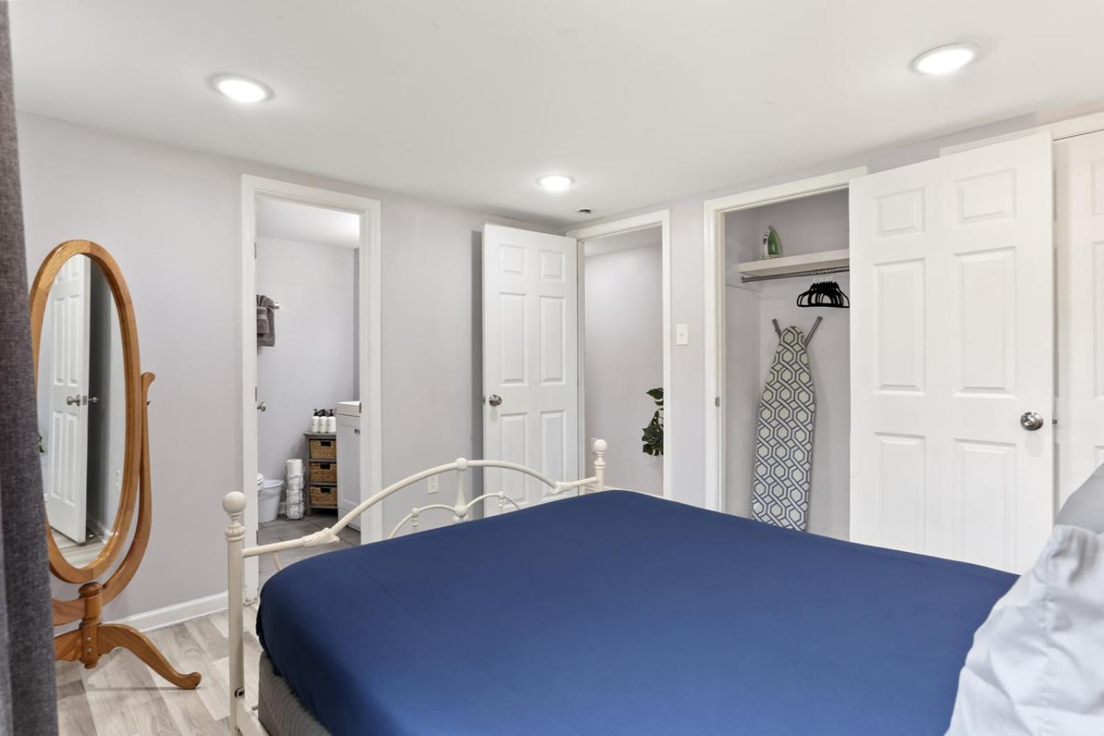 Skip To Saint Charles Local Art-filled Hideaway Holiday home New Orleans