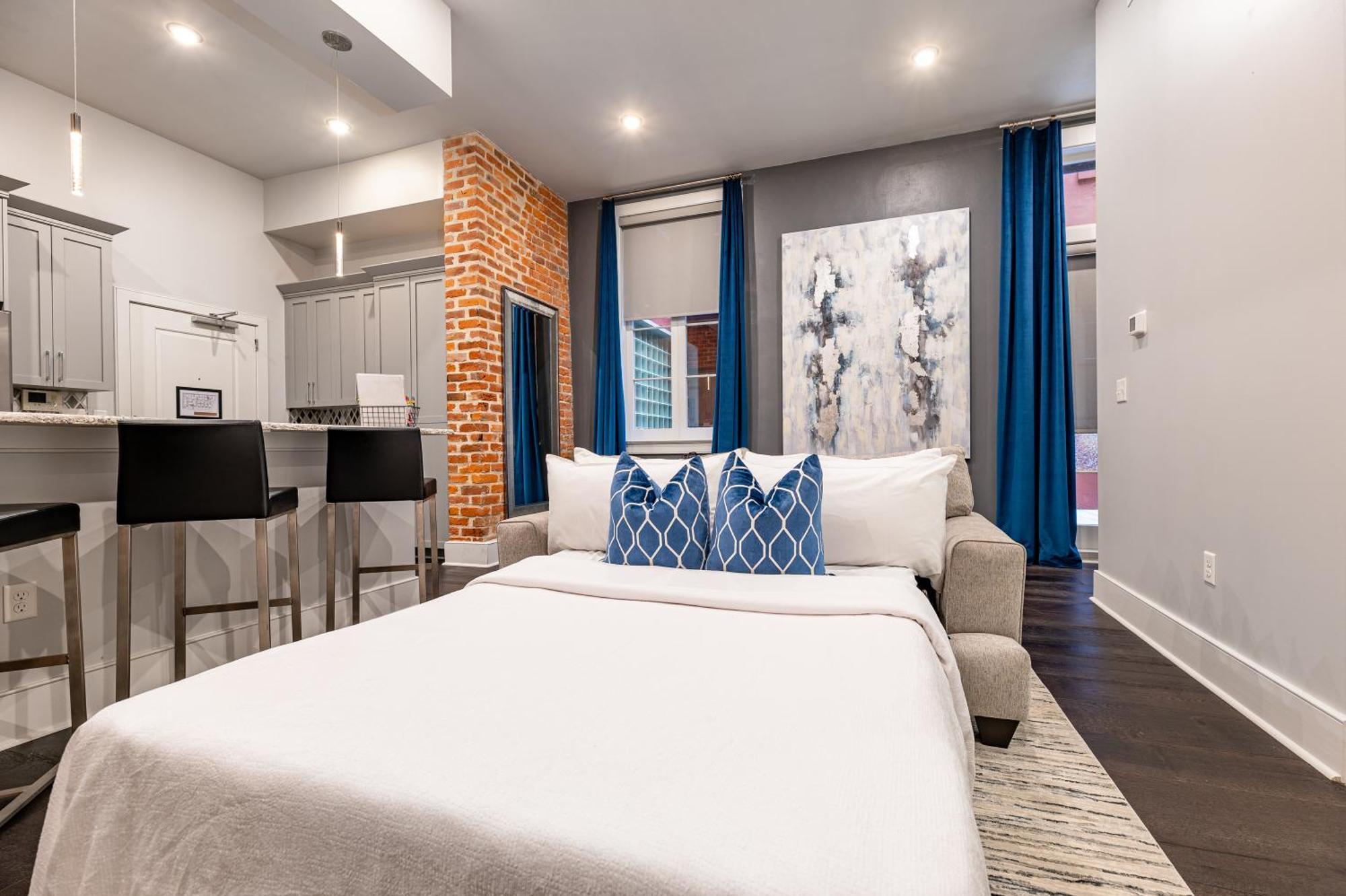 The Livingston New Orleans