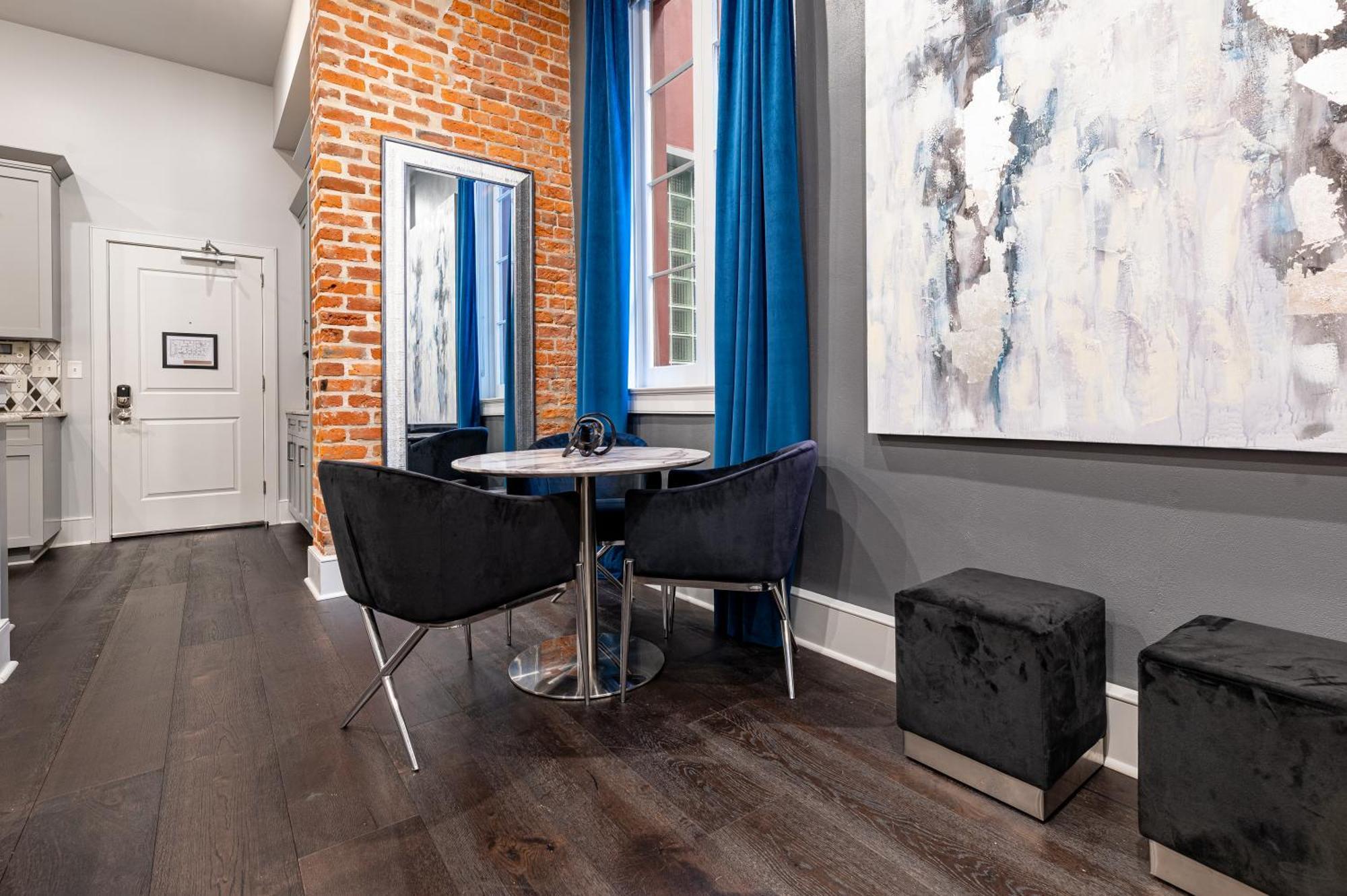 The Livingston New Orleans