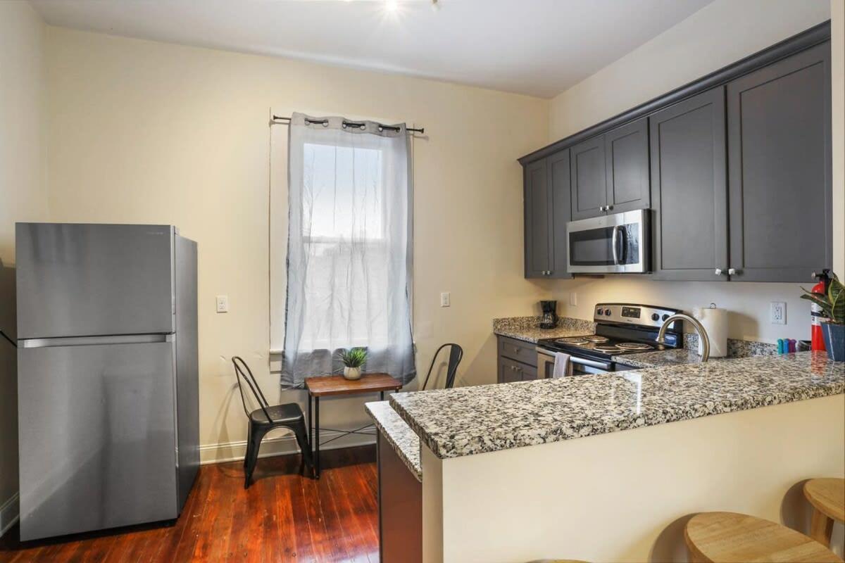 Holiday home Urban 3 Bedroom Local Art Filled Frenchman Oasis *