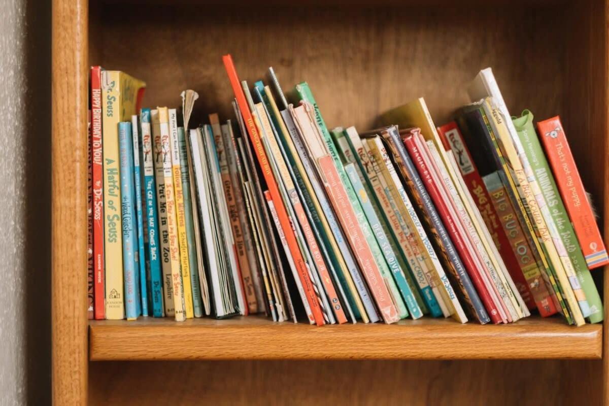 Beautiful Historic Mid *