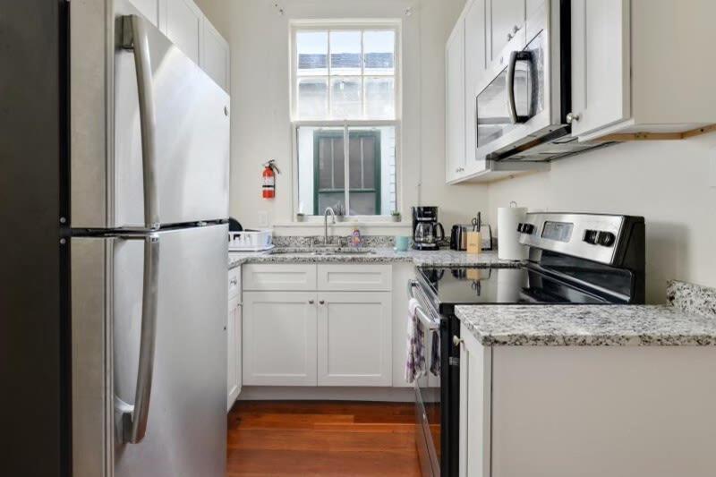Fabulous Franklin 2bd Steps From St Claude Ave Holiday home
