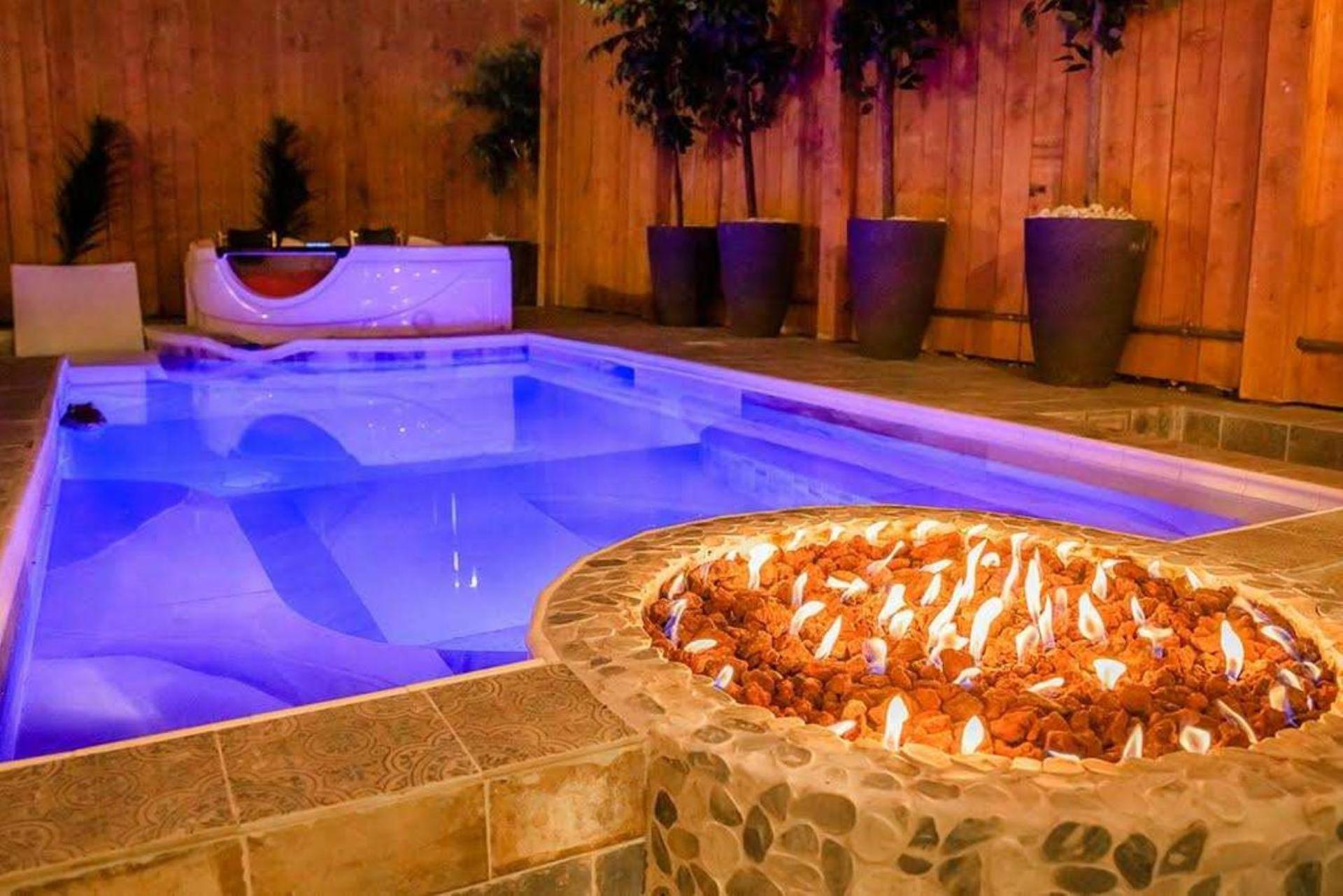 Once In A Lifetime House - Vibrant - Impeccable - 5br 3ba