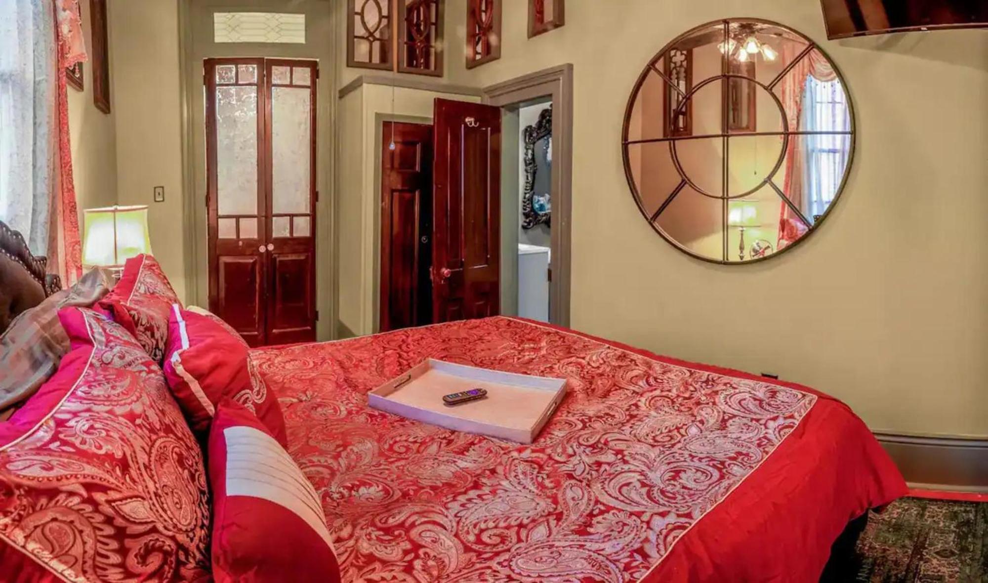 Once In A Lifetime House - Vibrant - Impeccable - 5br 3ba New Orleans