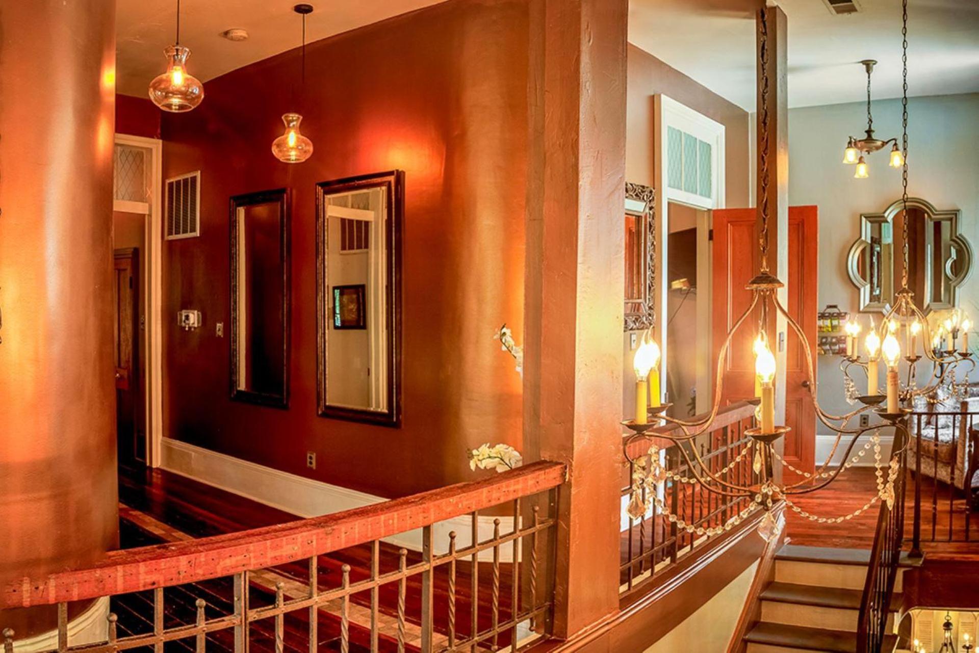 Once In A Lifetime House - Vibrant - Impeccable - 5br 3ba Holiday home New Orleans