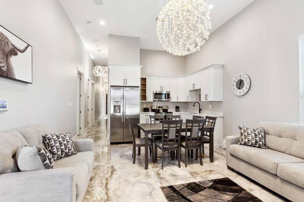 Luxury 5bdrm 5ba Near French Quarter Holiday home New Orleans