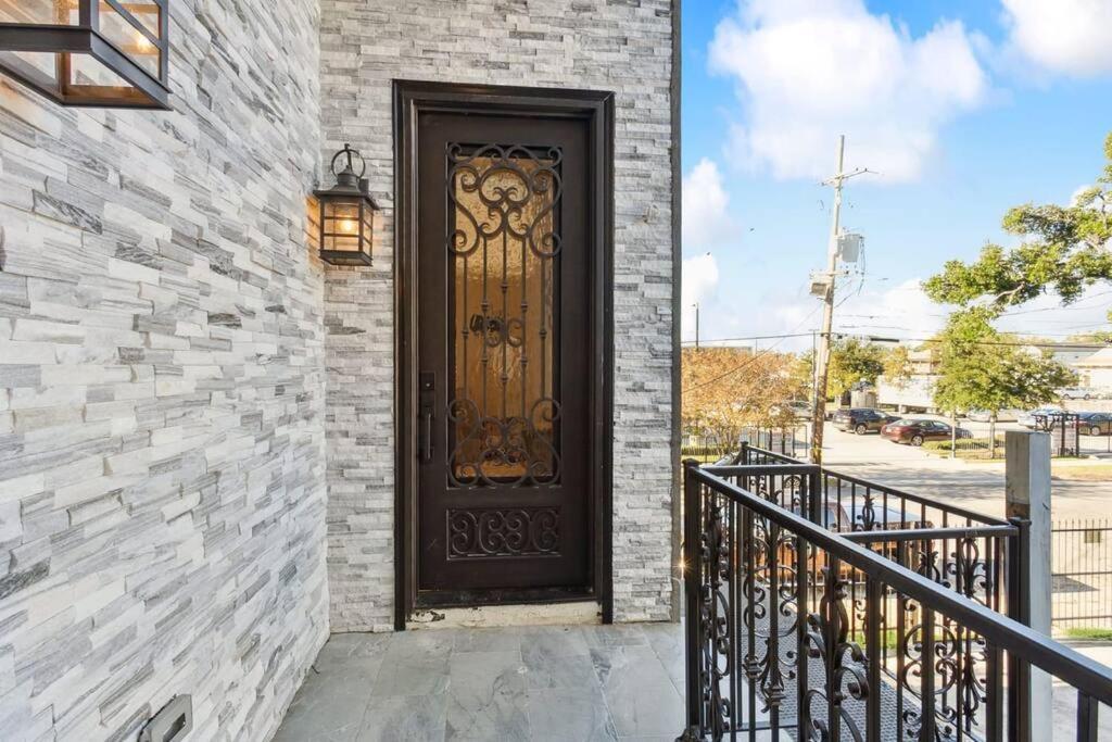 Luxury 5bdrm 5ba Near French Quarter