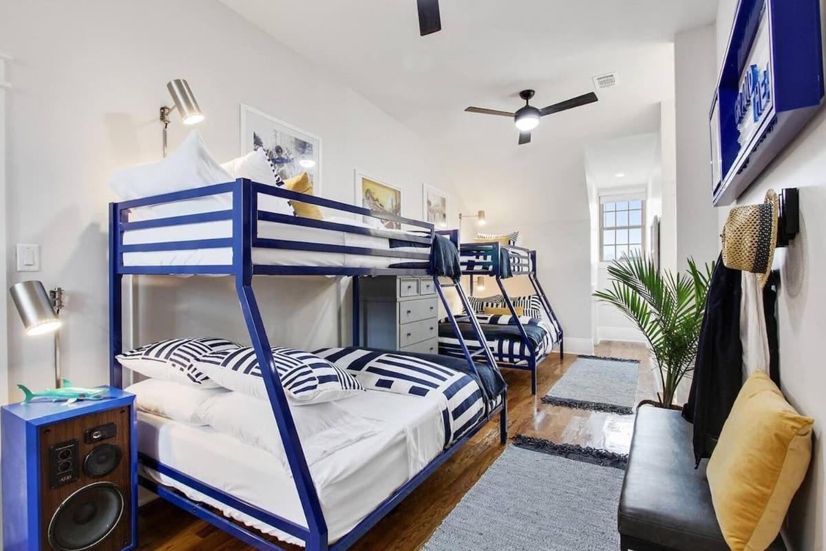 Designer Walking Distance To The French Quarter's *