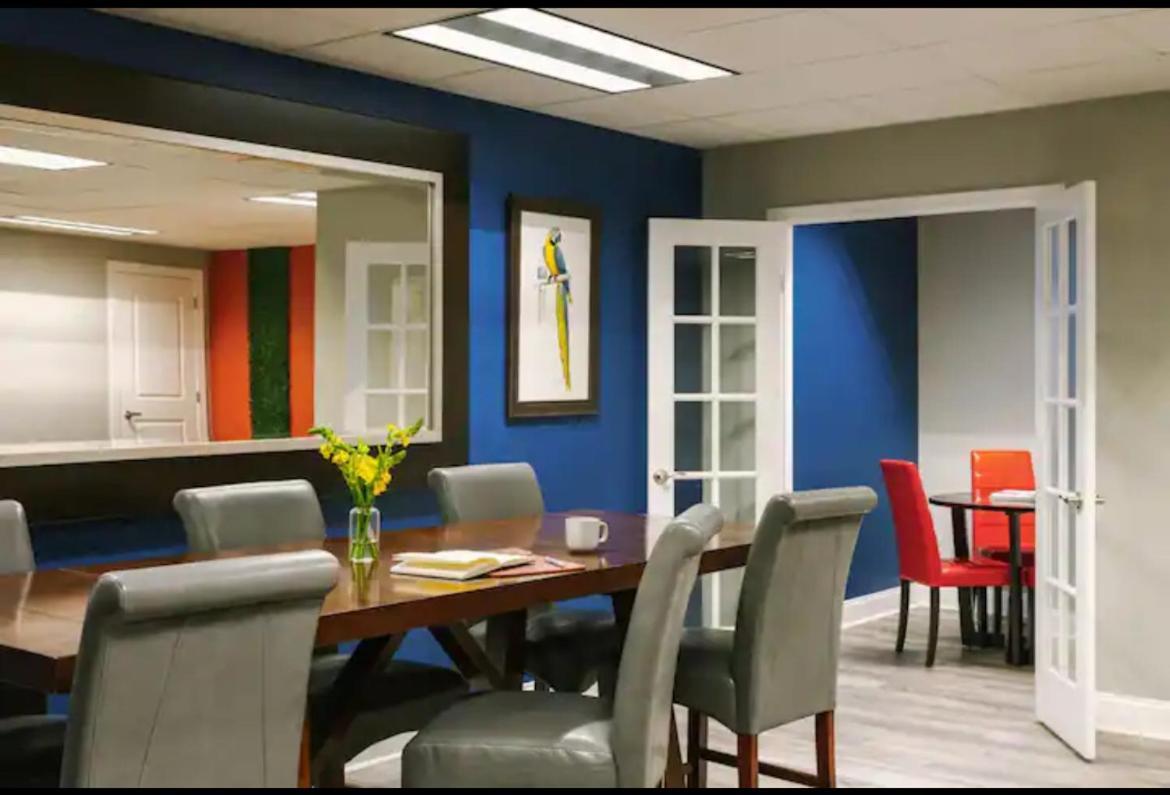 Farm stay 925 Common #1201 New Orleans