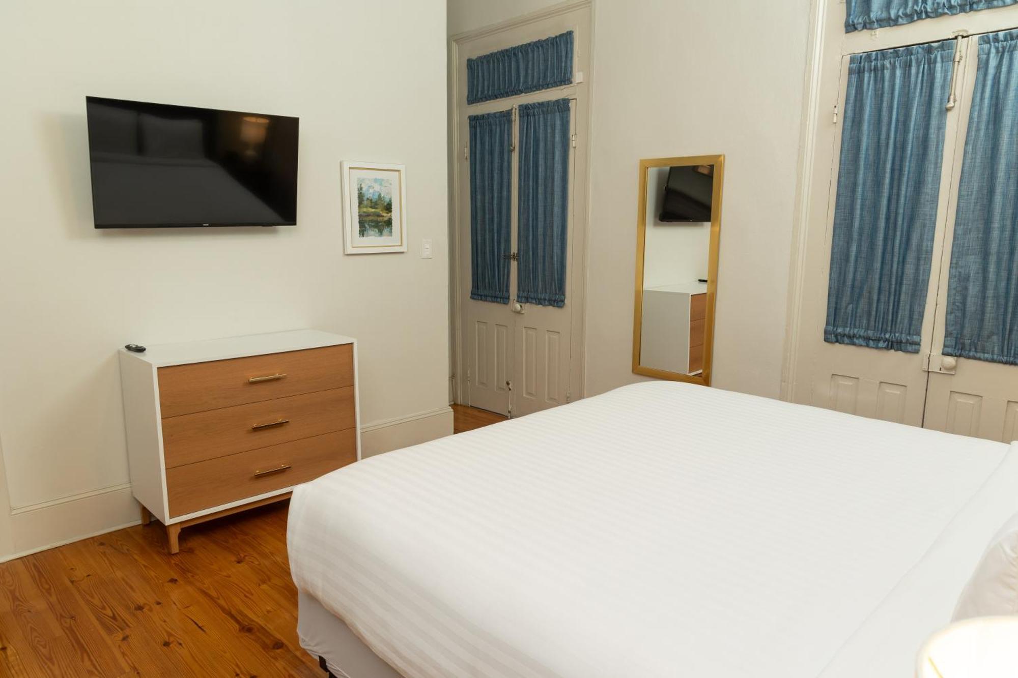 On Ursulines, A French Quarter 3* New Orleans