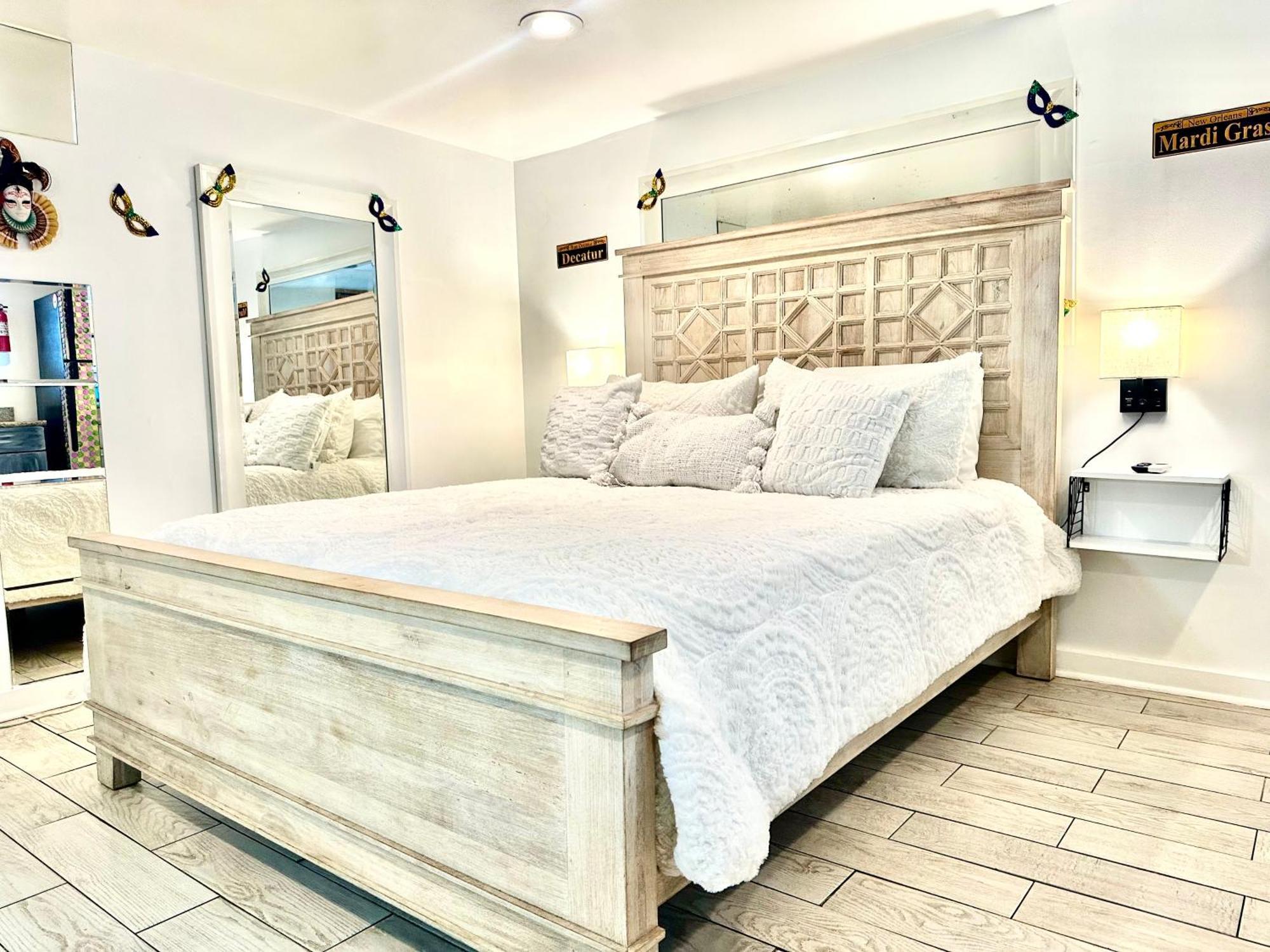 Magazine Mansion Motel 3*