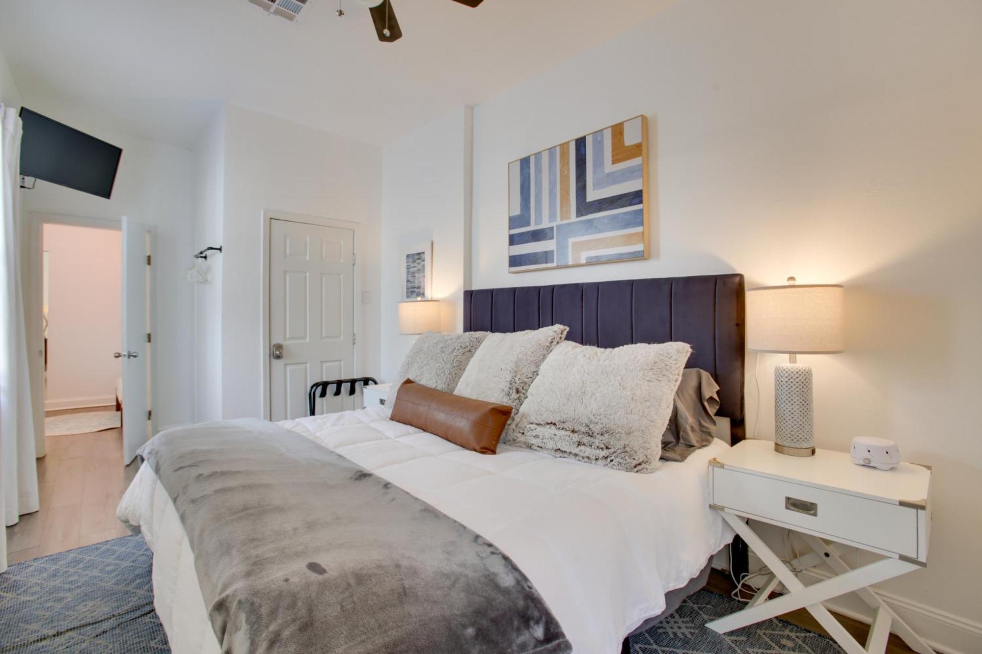 Escape 2 Mi To Dtwn! Holiday home