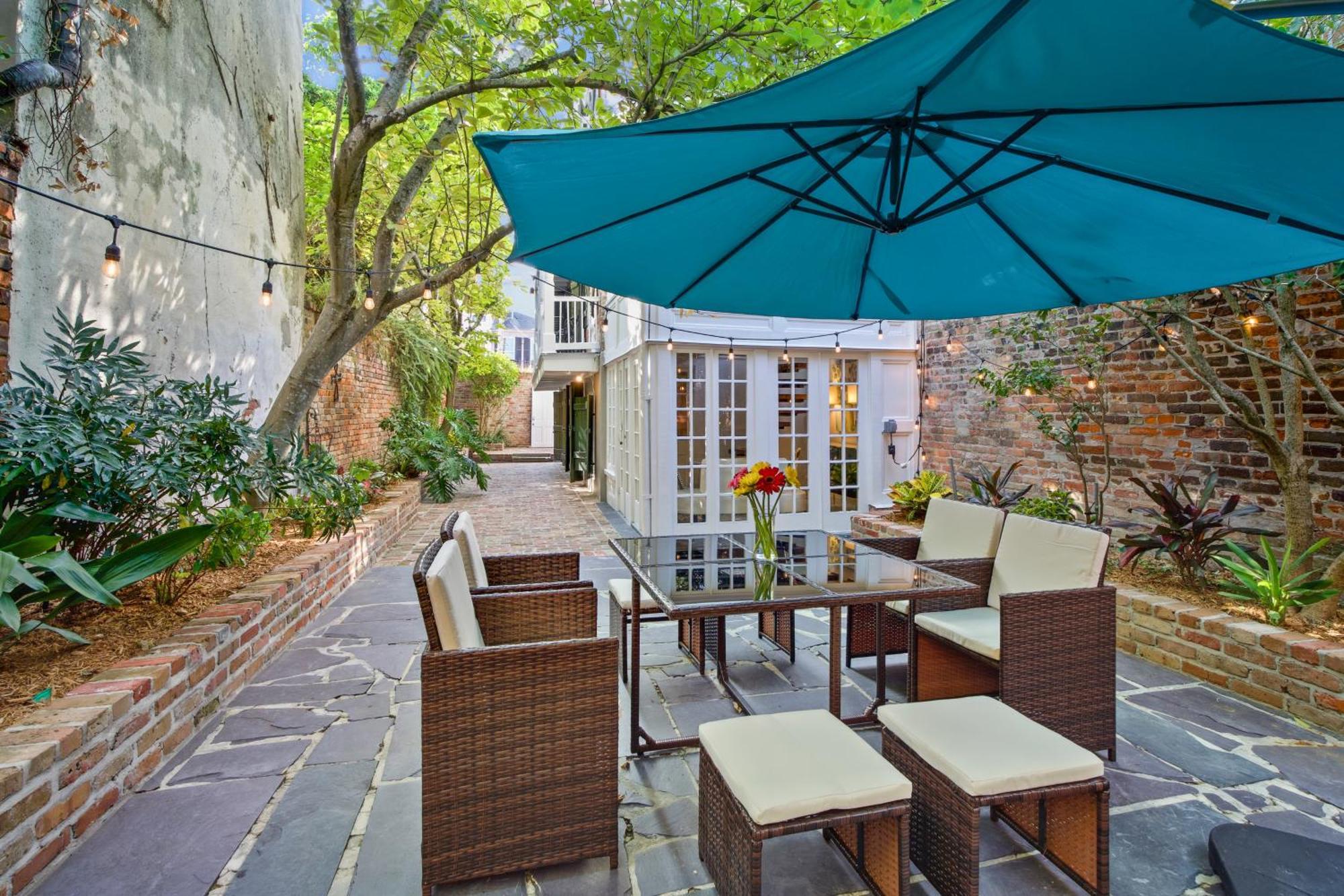 The Lanaux Mansion New Orleans