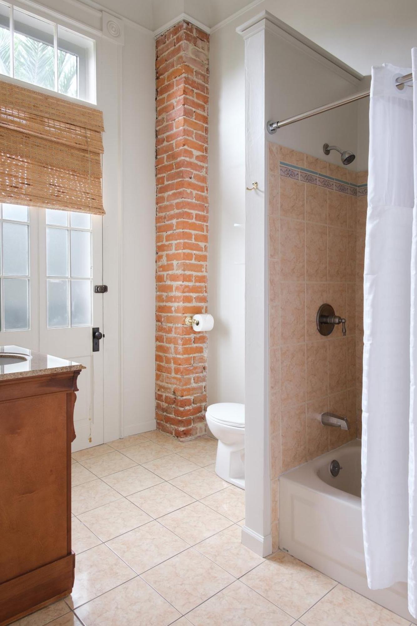 The Sully Mansion Bed & Breakfast *