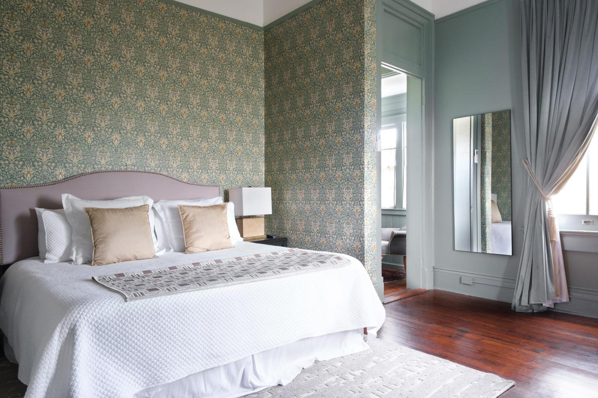 The Sully Mansion Bed & Breakfast