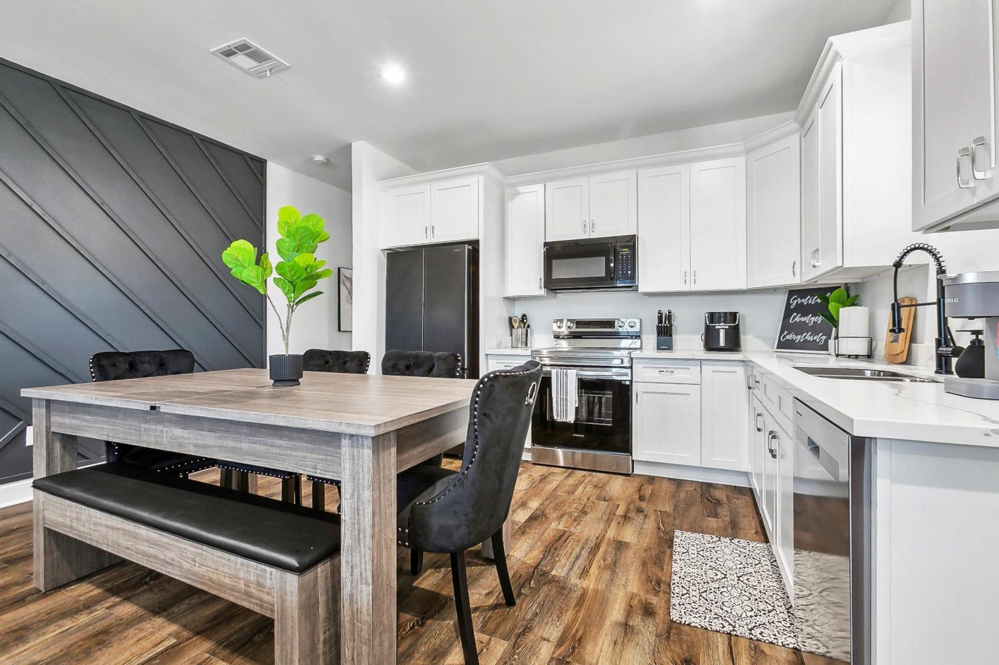Luxury Nola 6 Bedroom Oasis * New Orleans