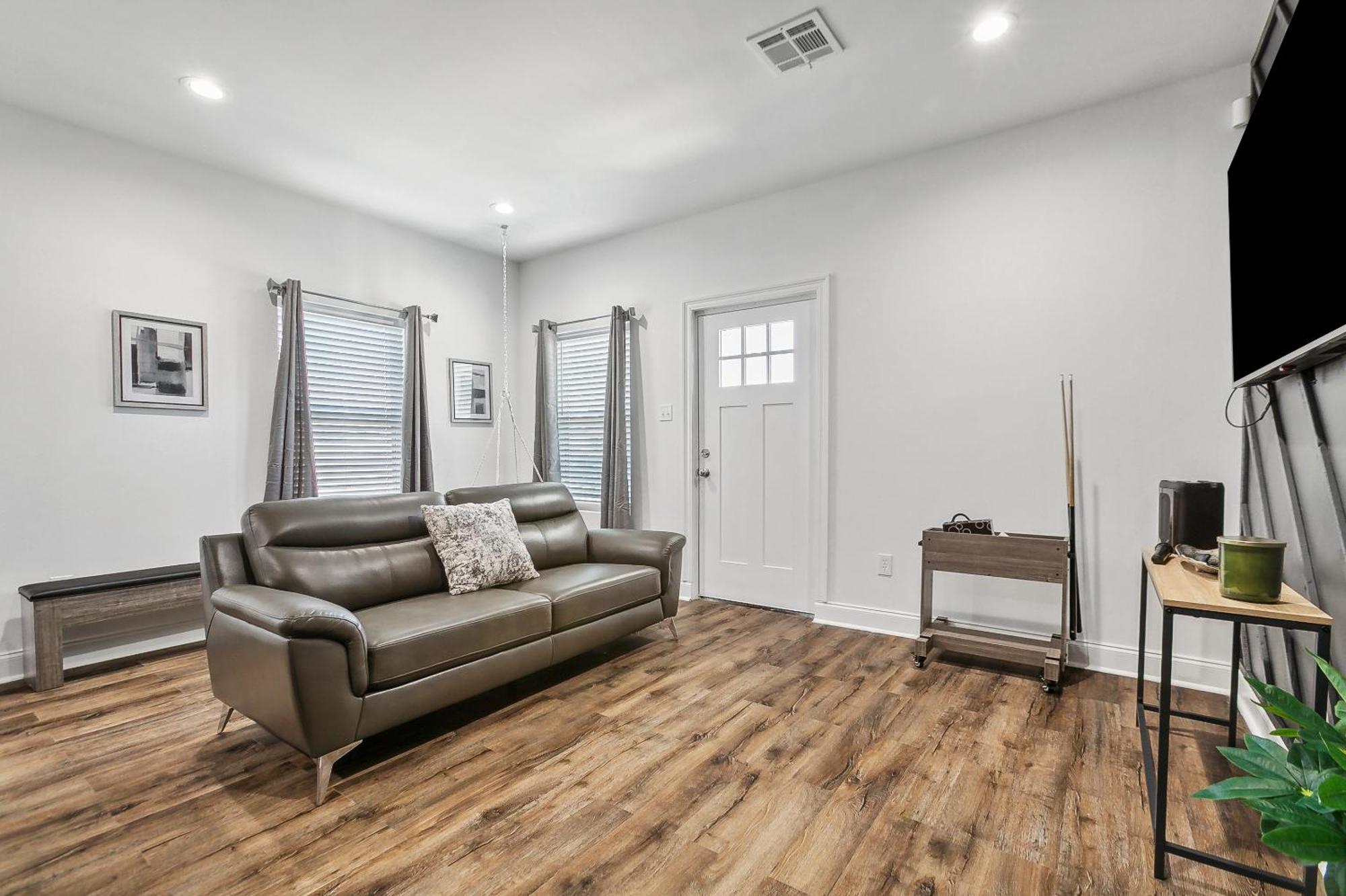 Luxury Nola 6 Bedroom Oasis Apartment New Orleans