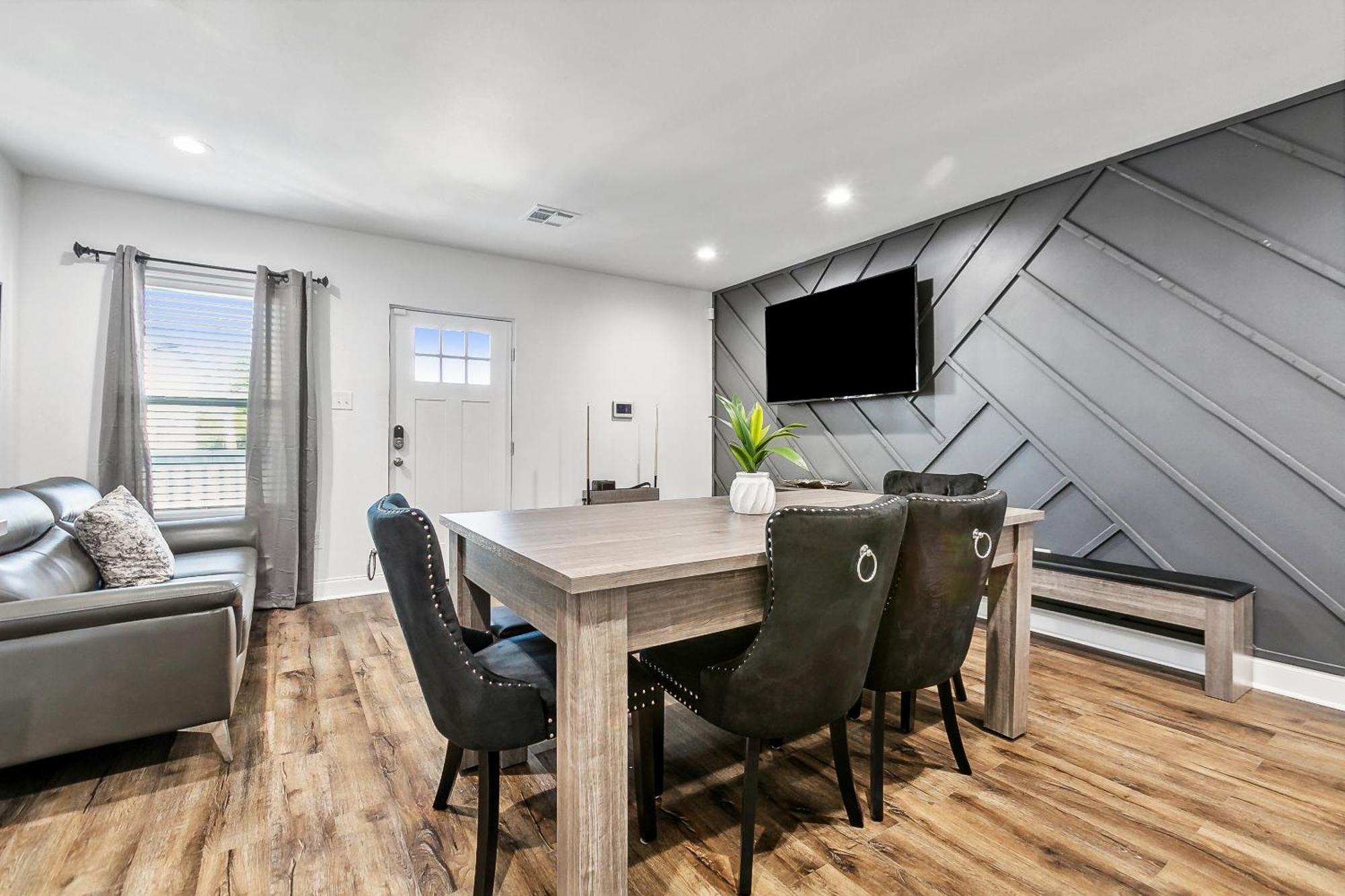 Luxury Nola 6 Bedroom Oasis *