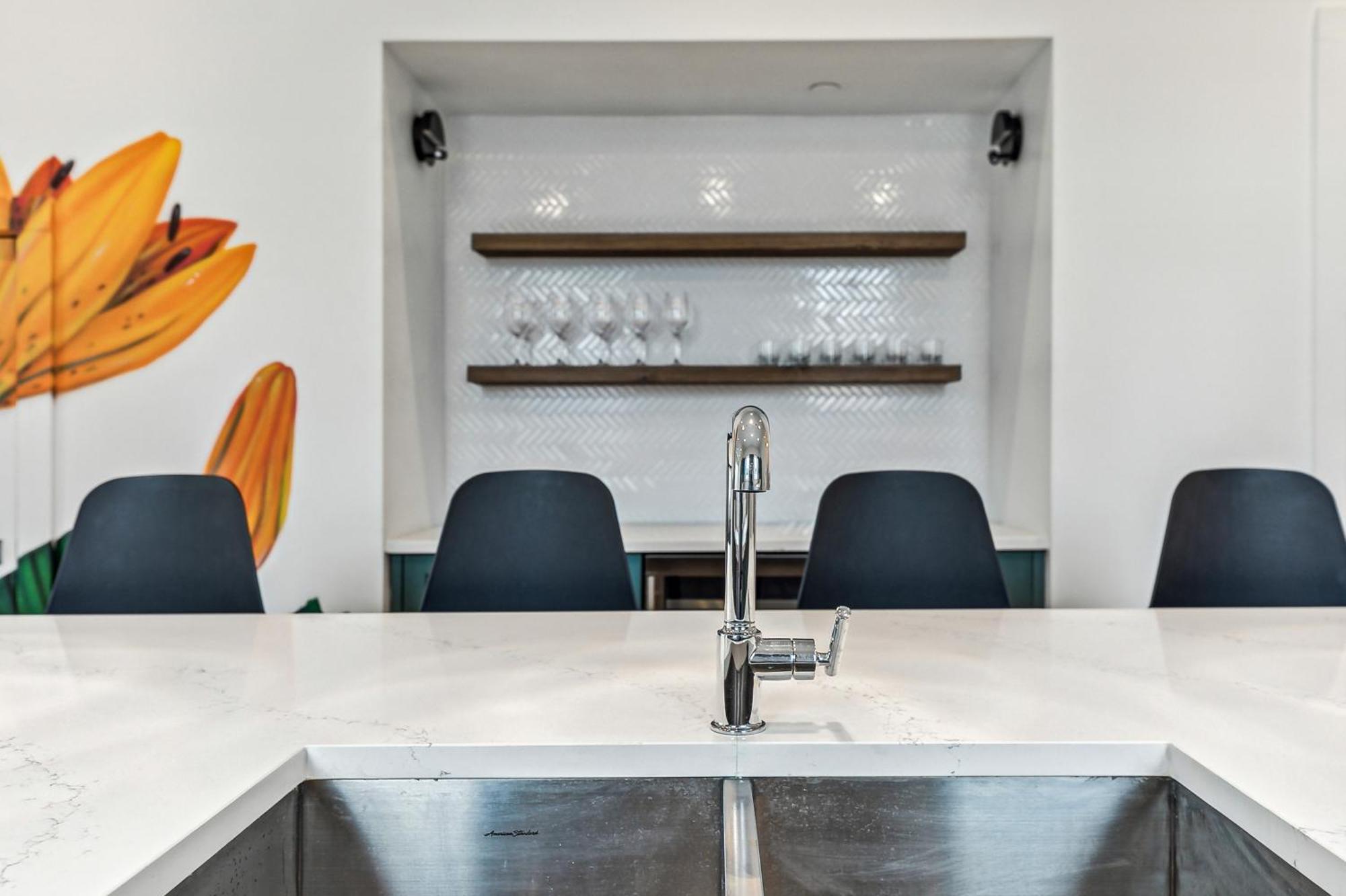 Aparthotel The Revelry *