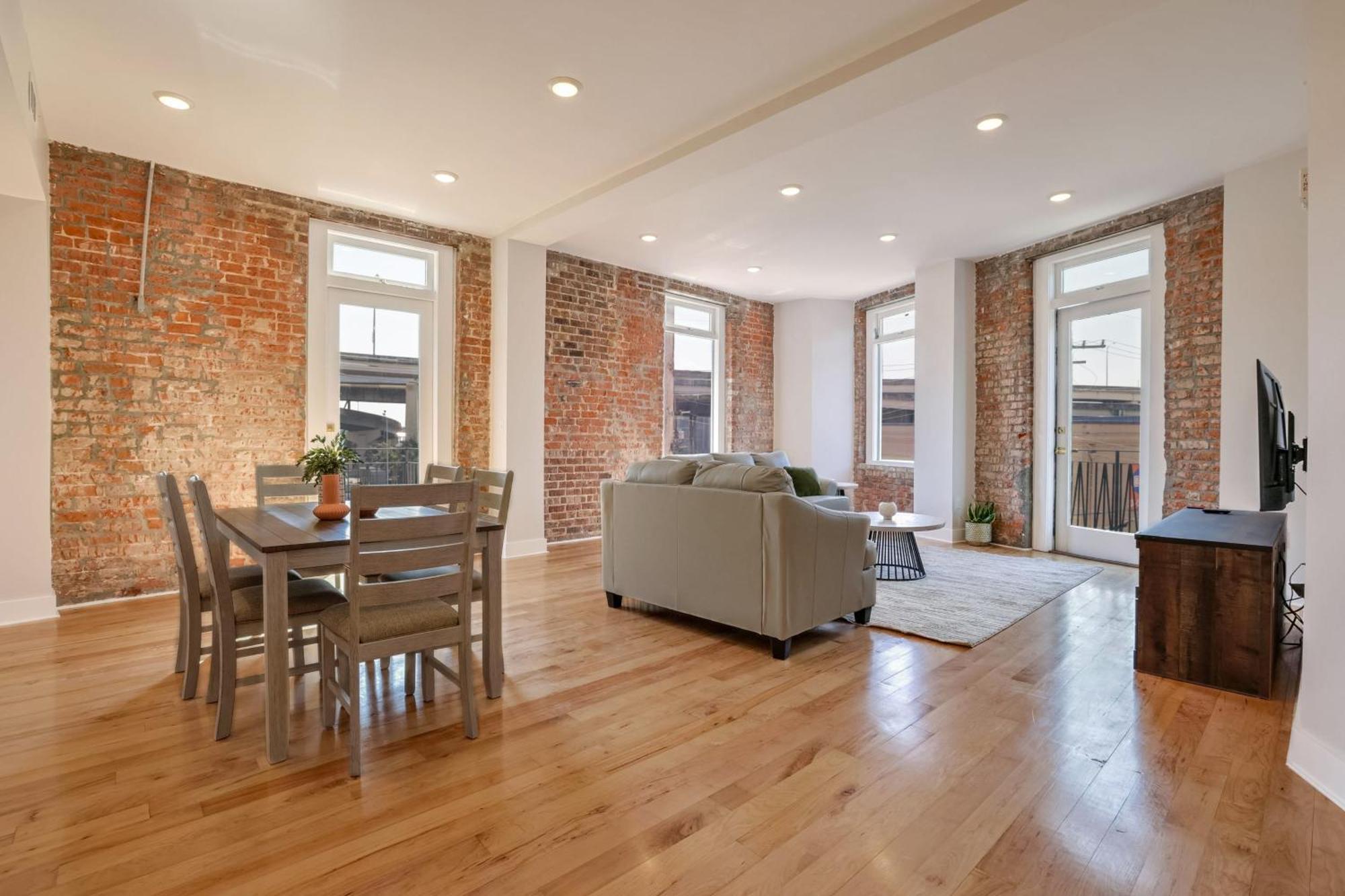 Apartment Roami At The Churchill