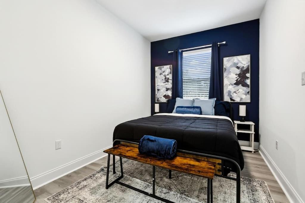 15 Bedrooms In The Heart Of Nola Apartment