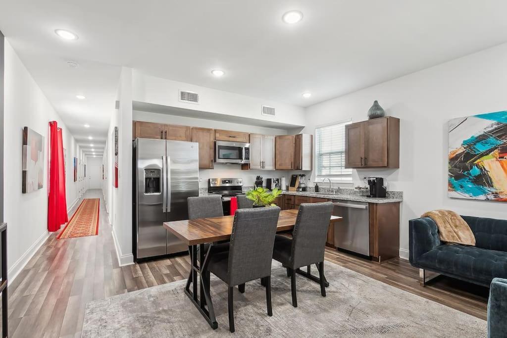 15 Bedrooms In The Heart Of Nola *