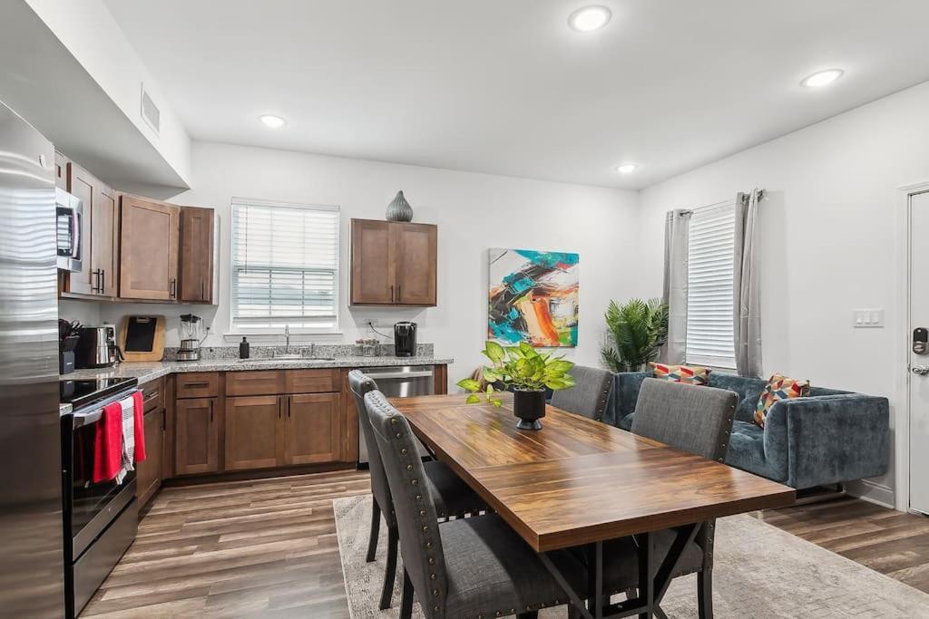 15 Bedrooms In The Heart Of Nola * New Orleans