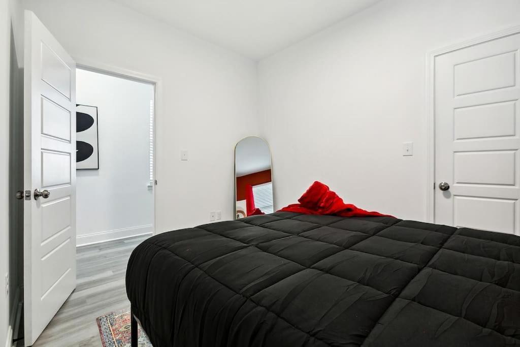 15 Bedrooms In The Heart Of Nola Apartment
