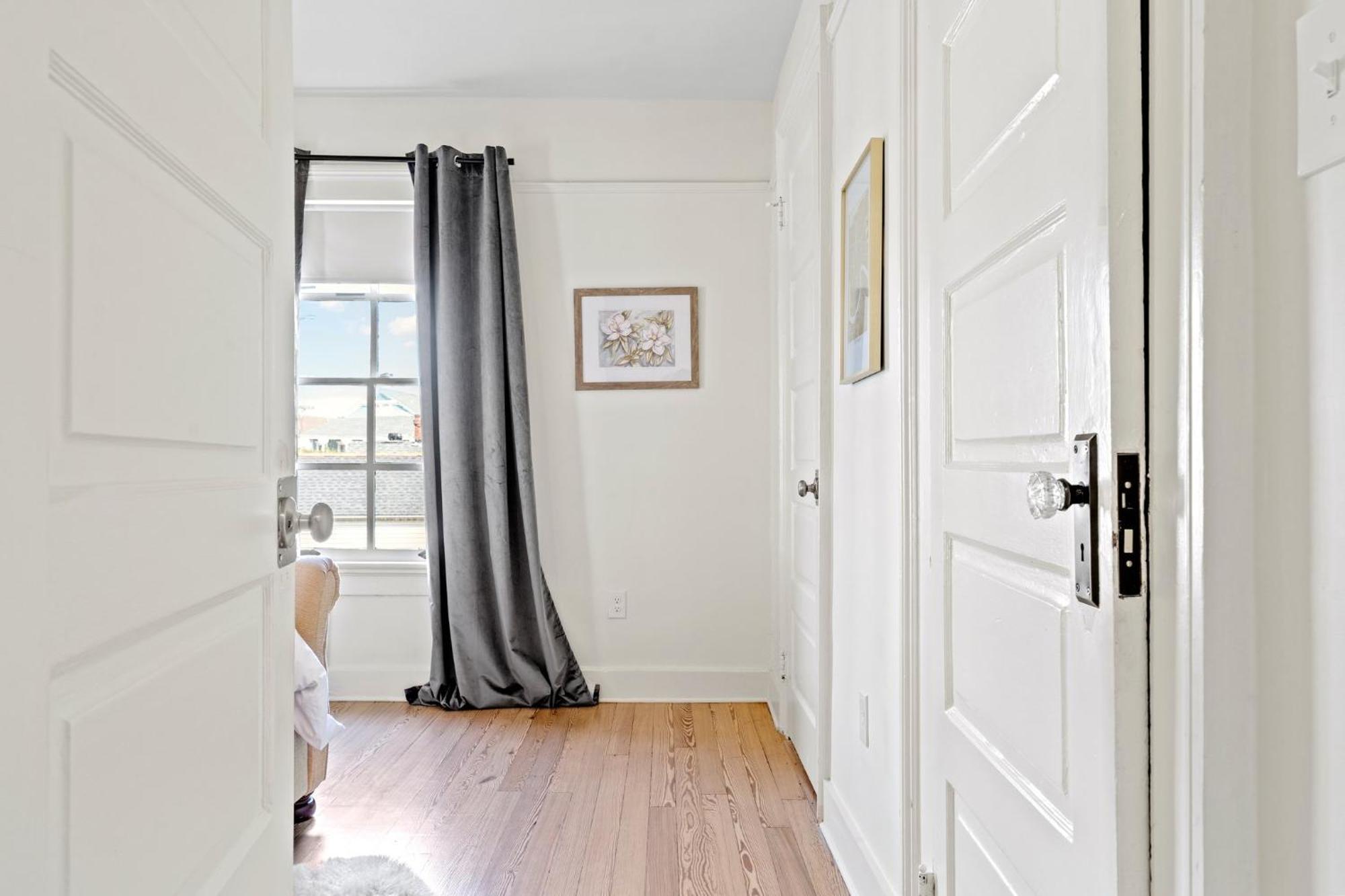 Magazine St Festival Season Getaway *