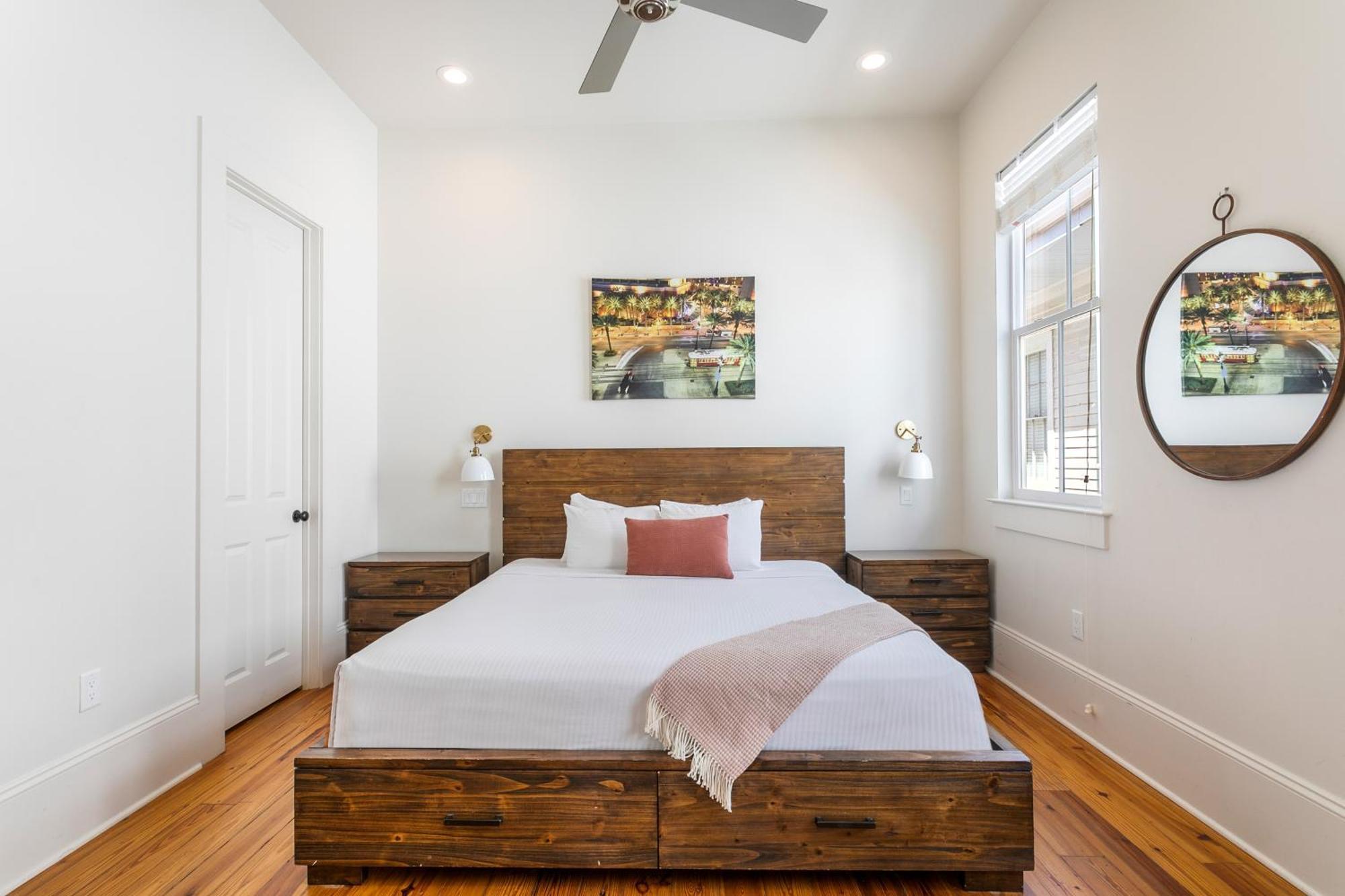 Apartment Private 3br On Carondelet By Hosteeva