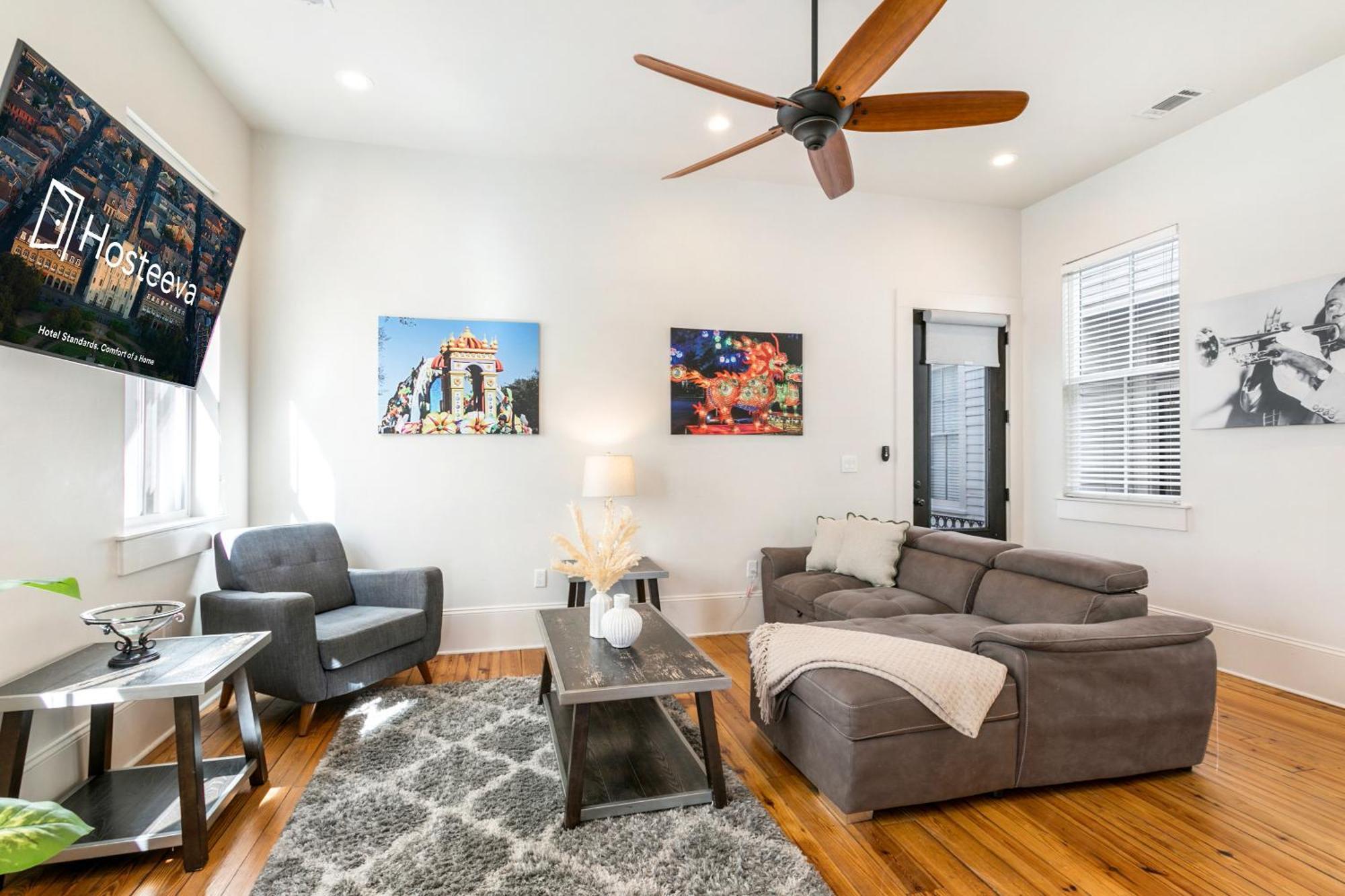 Private 3br On Carondelet By Hosteeva *