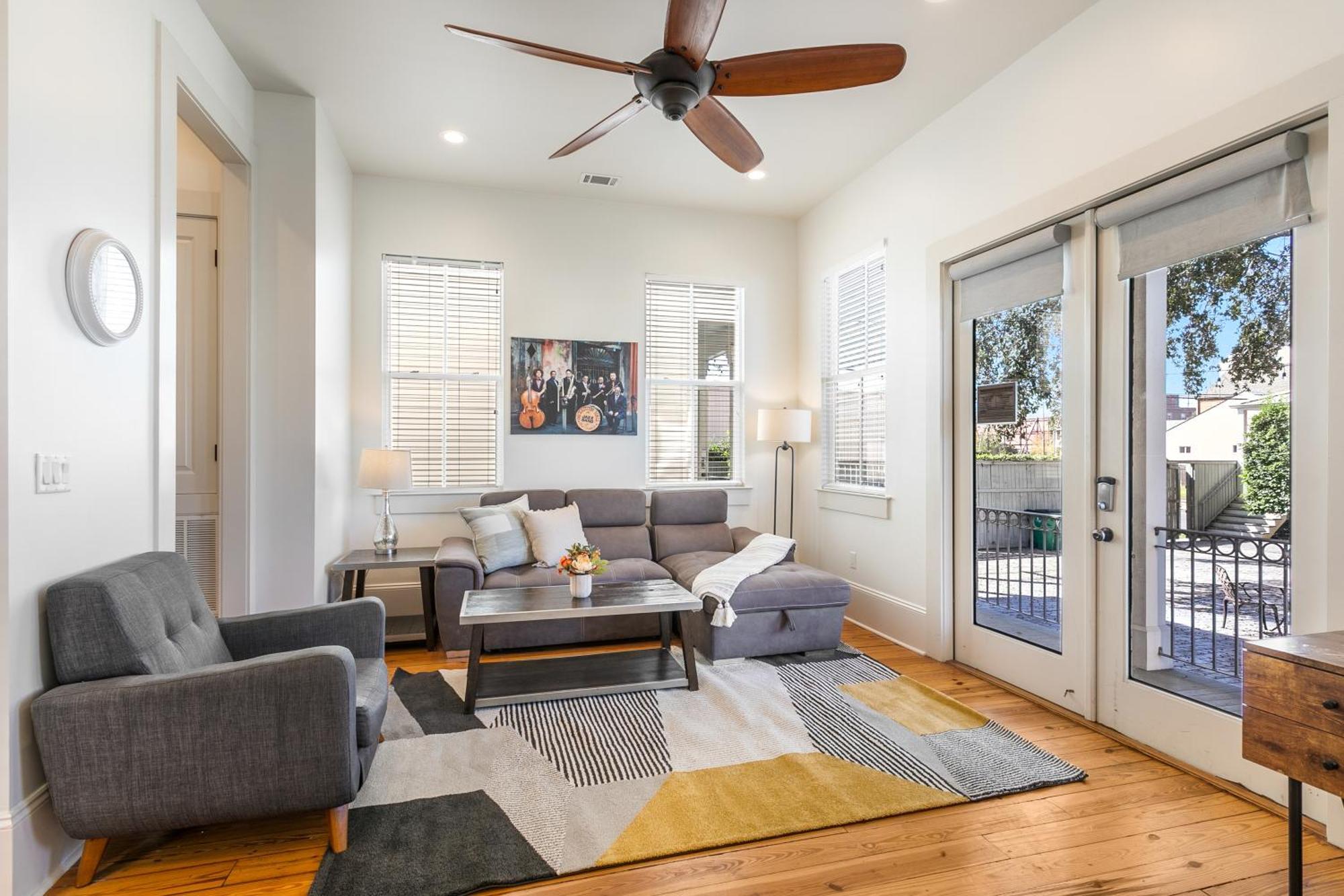 Amazing 3br Off St Charles With Pool New Orleans