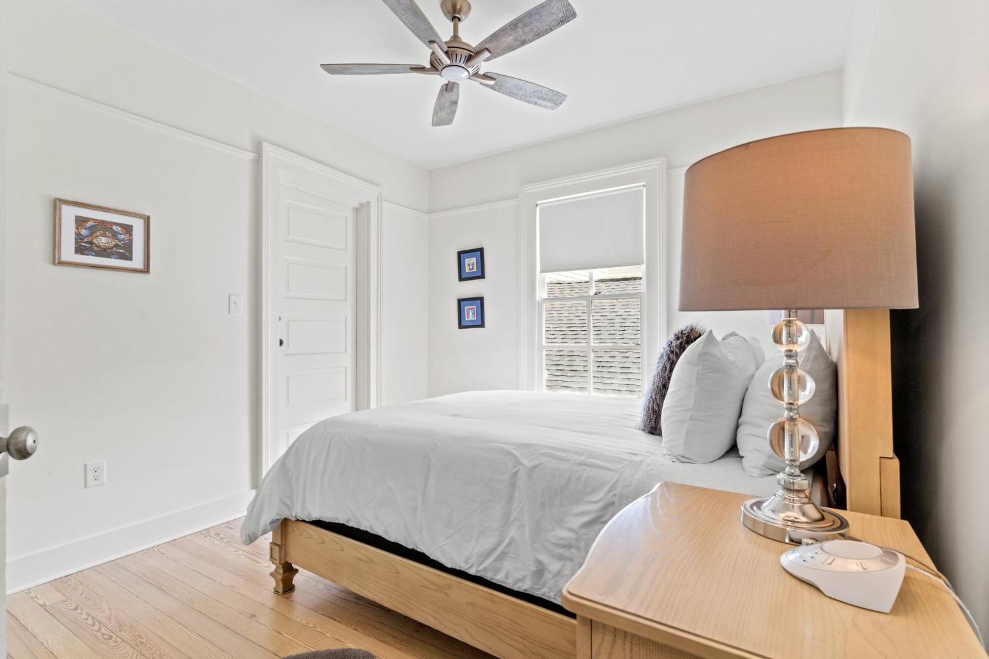 Magazine St 3br W Dual Balconies Near Fq Holiday home