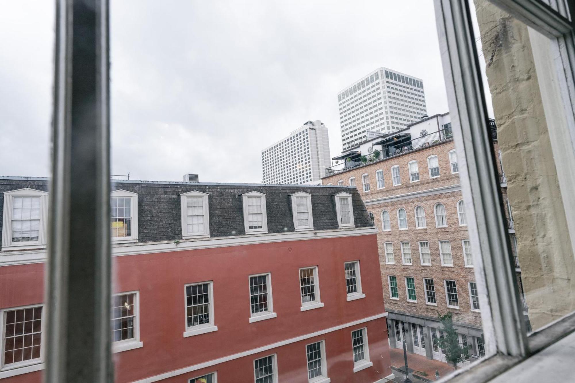 Decatur Sugar Mill Blues * New Orleans