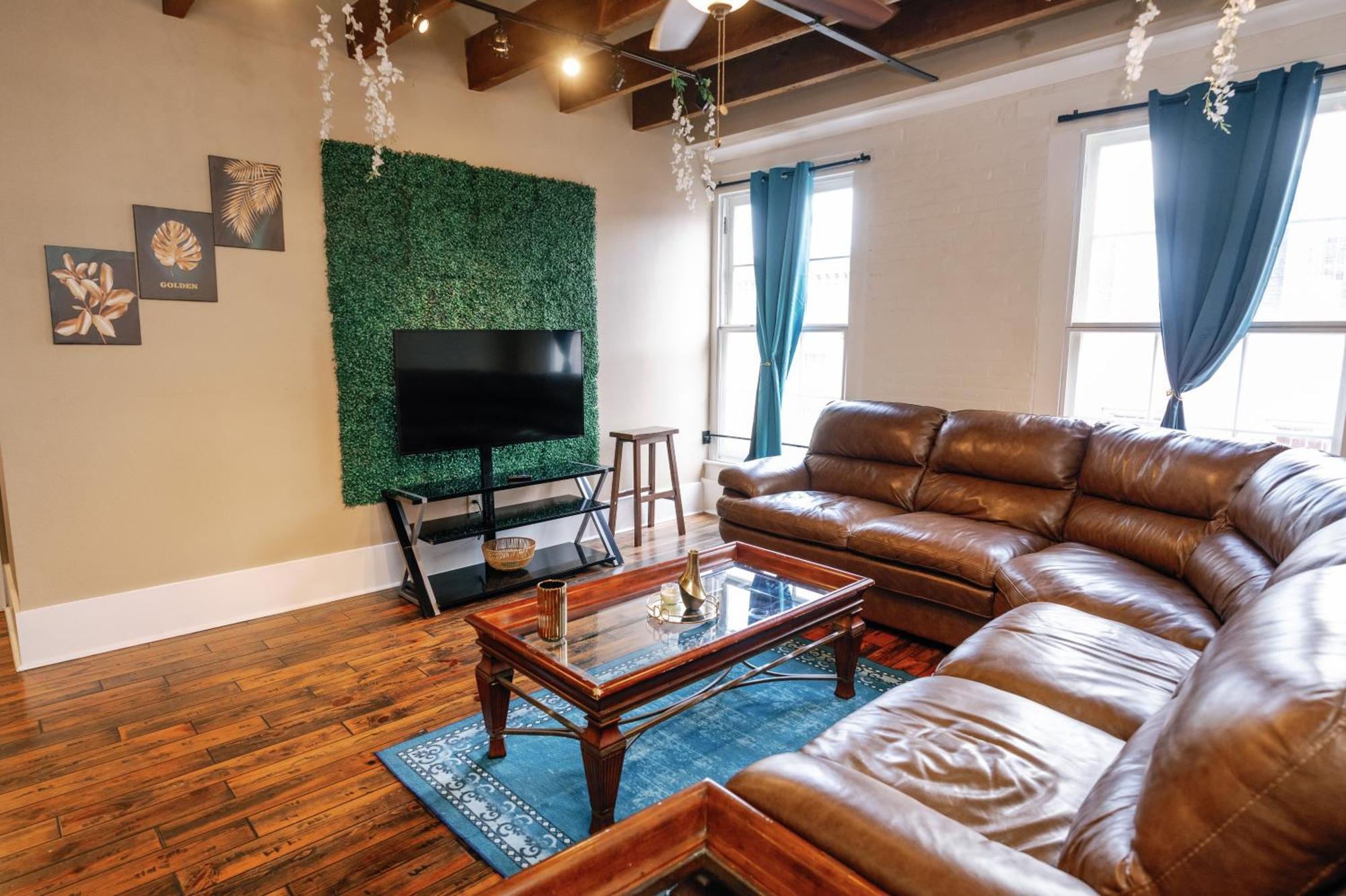 Decatur Sugar Mill Blues Apartment