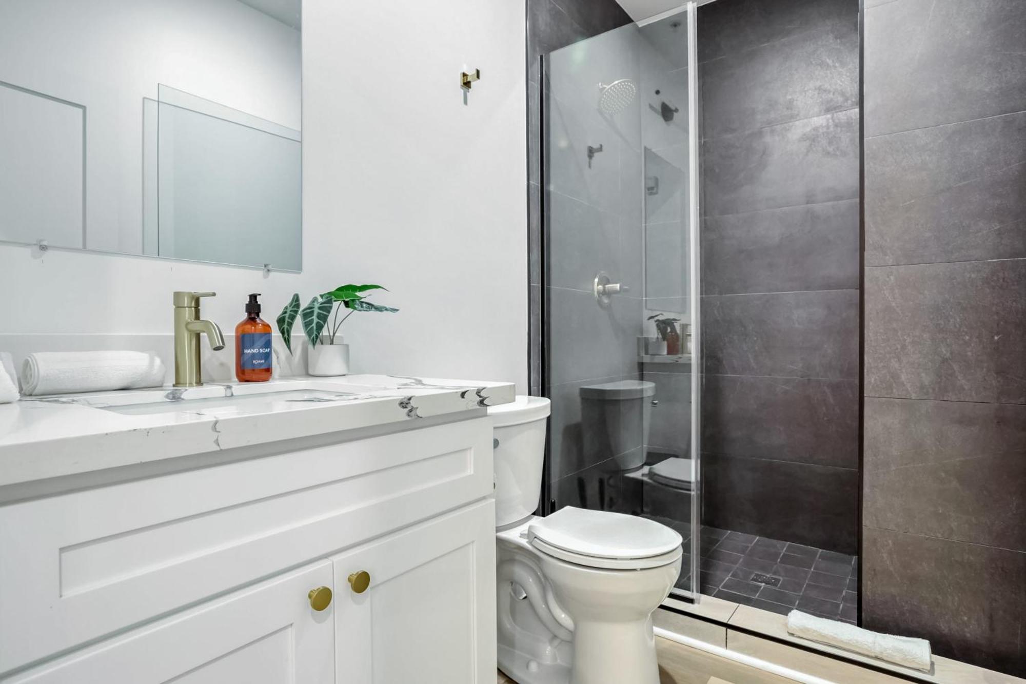 Roami At The Churchill * New Orleans