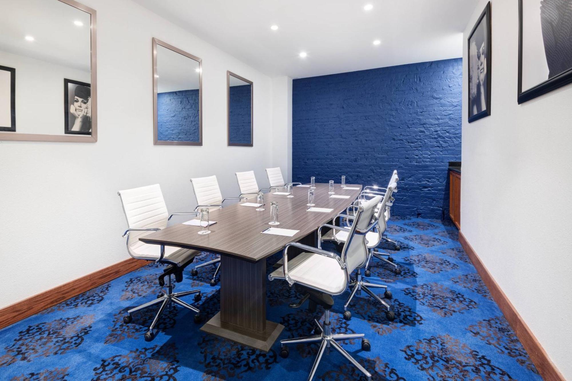 The Saint Hotel, New Orleans, French Quarter, Autograph Collection Hotel 4*