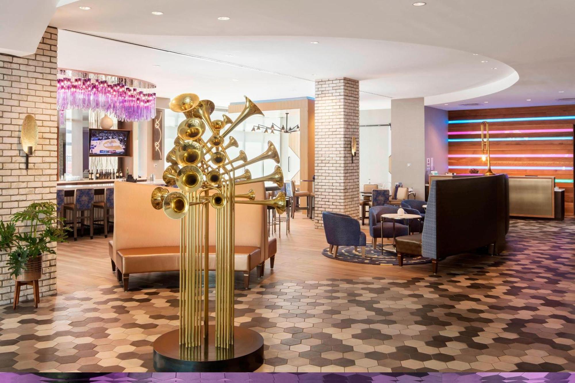 Springhill By Marriott Downtown/canal Street Hotel