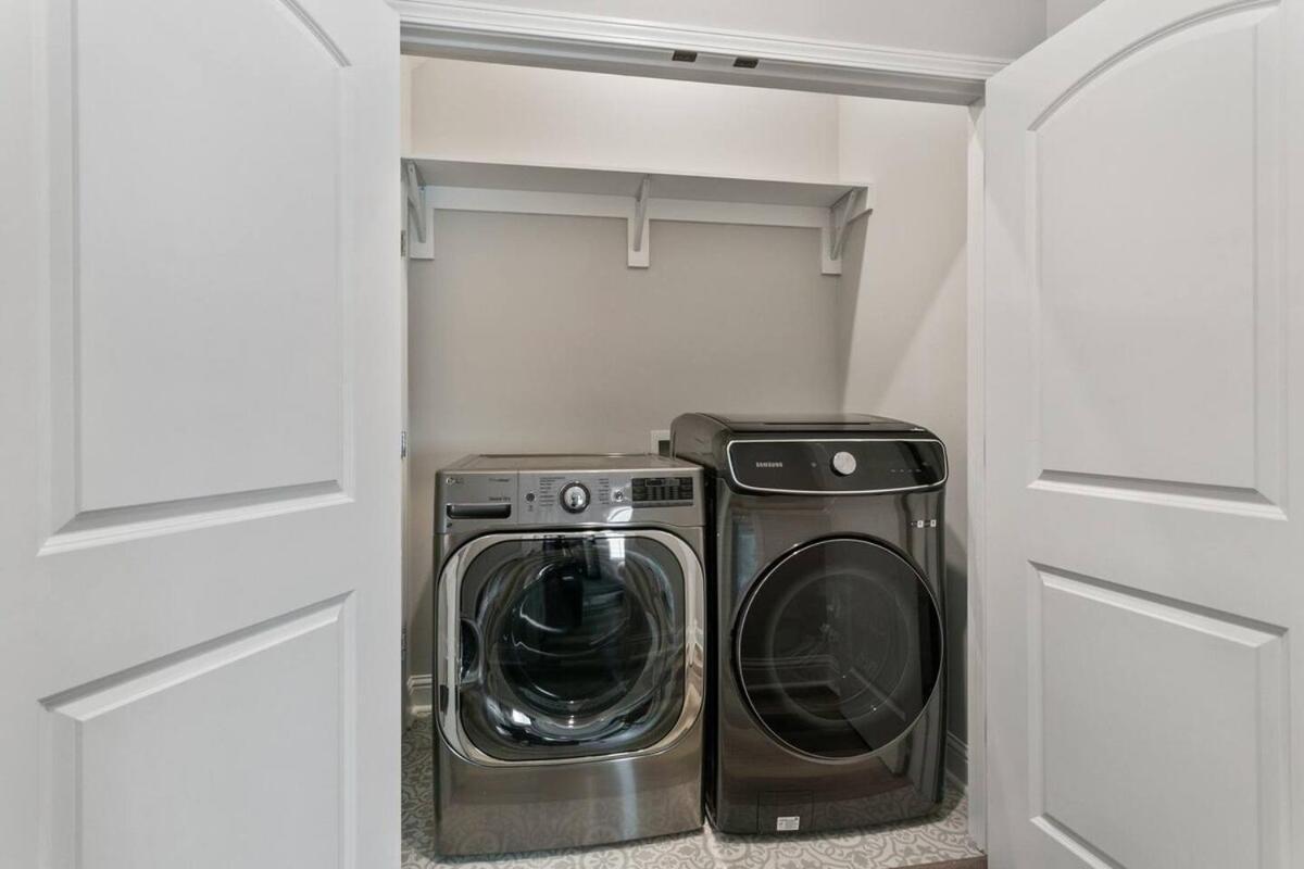 Holiday home Five Bathrooms With Five Bedrooms And Stylish *