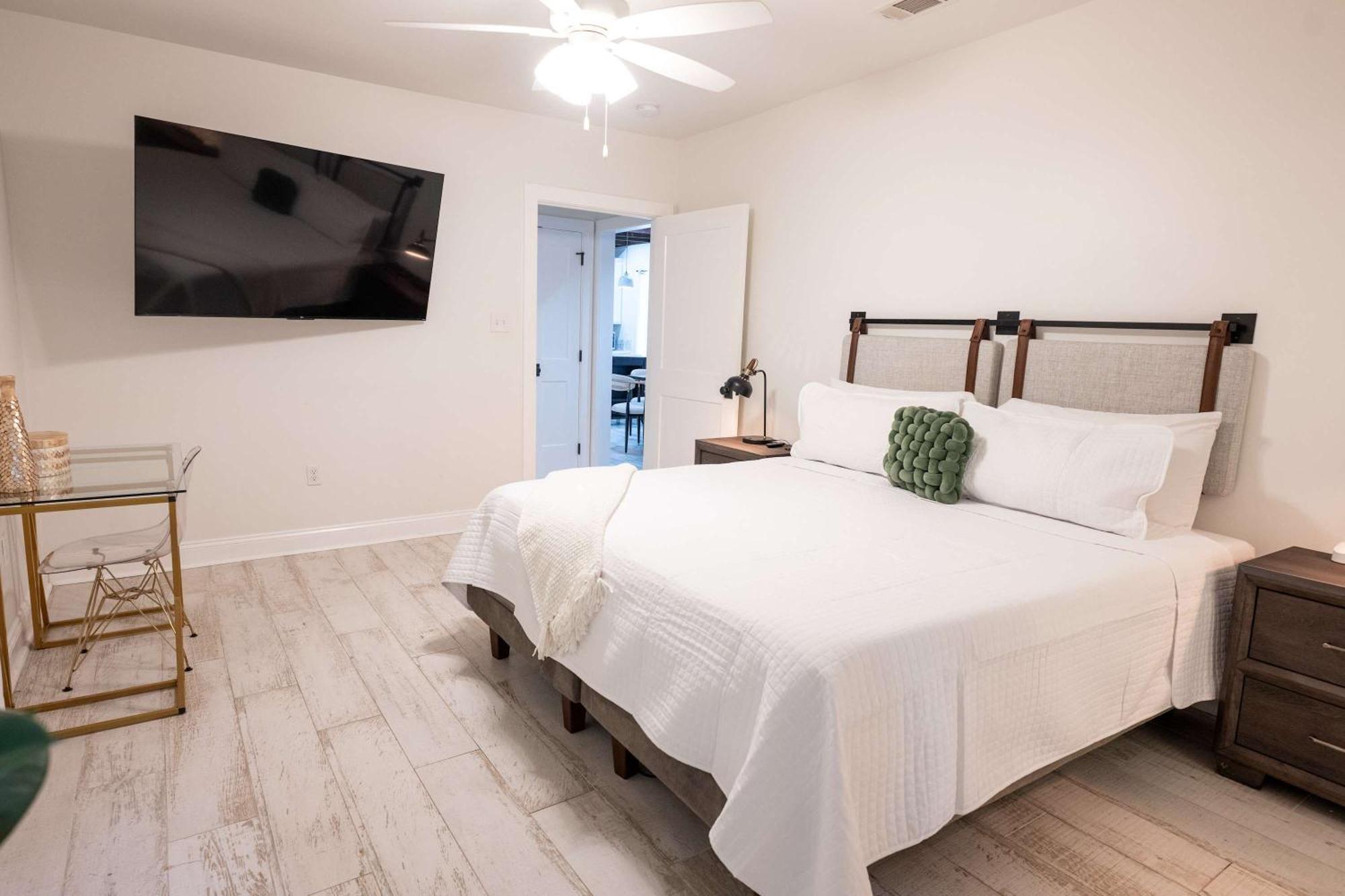 Mid Magic 7 Apartment New Orleans