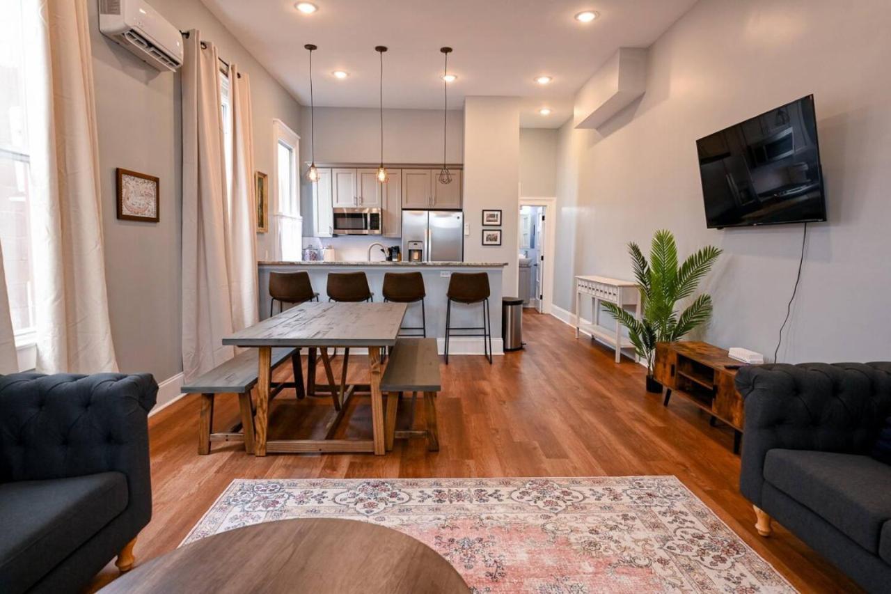 Apartment Governors Across From French Quarter