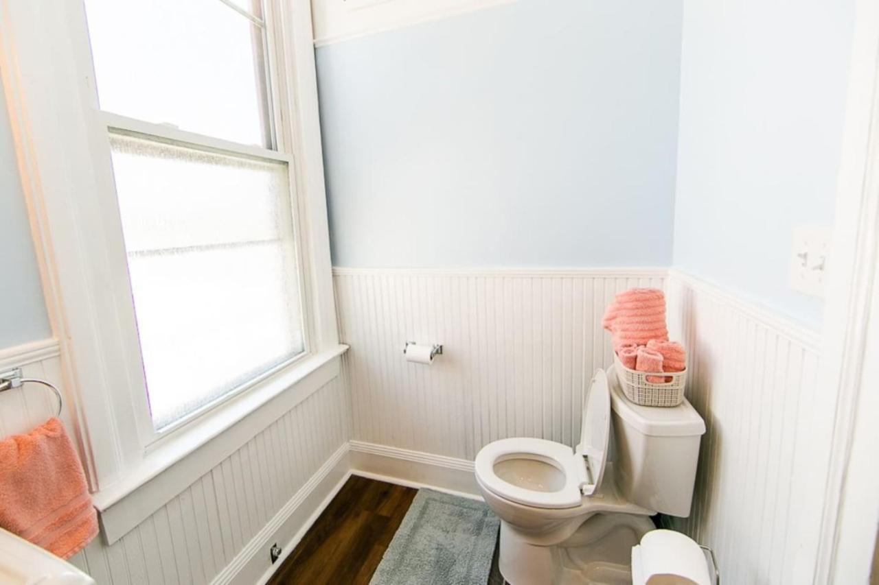 Claiborne Historic Victorian Mansion B - 5 Bed-3 Bath