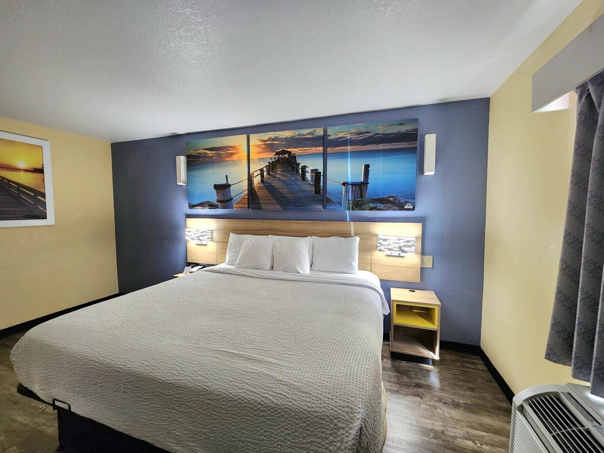 Days By Wyndham Pontchartrain Hotel 3*