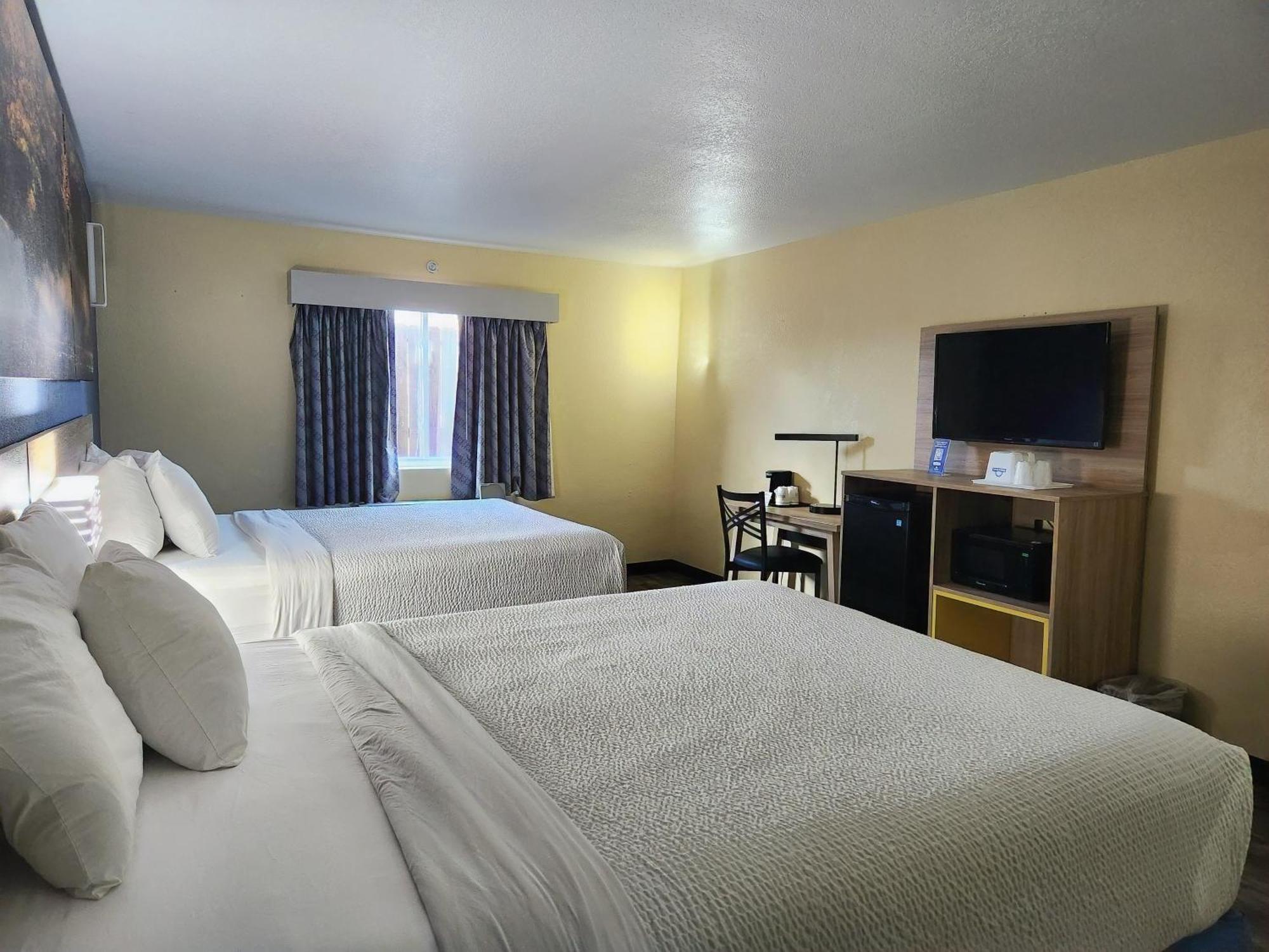 Days By Wyndham Pontchartrain Hotel