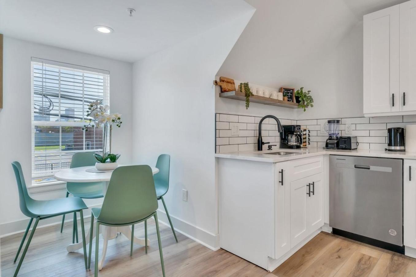 Spectacular Sleep 20 Near Fq W Pool Hotel New Orleans