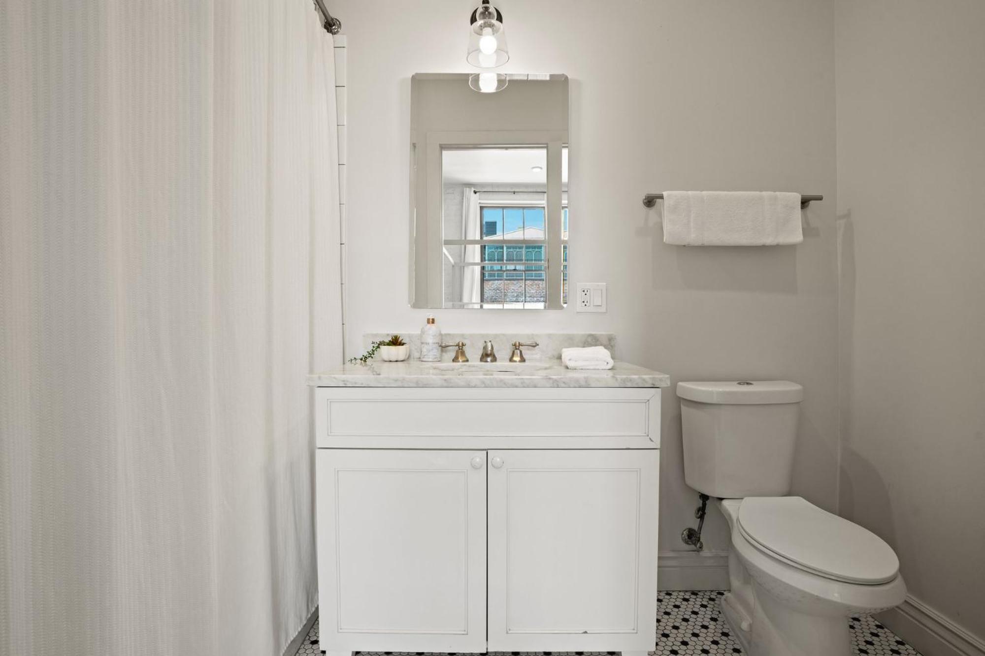 Charming Cbd 4br On Gravier Near Jazz & Dining * New Orleans