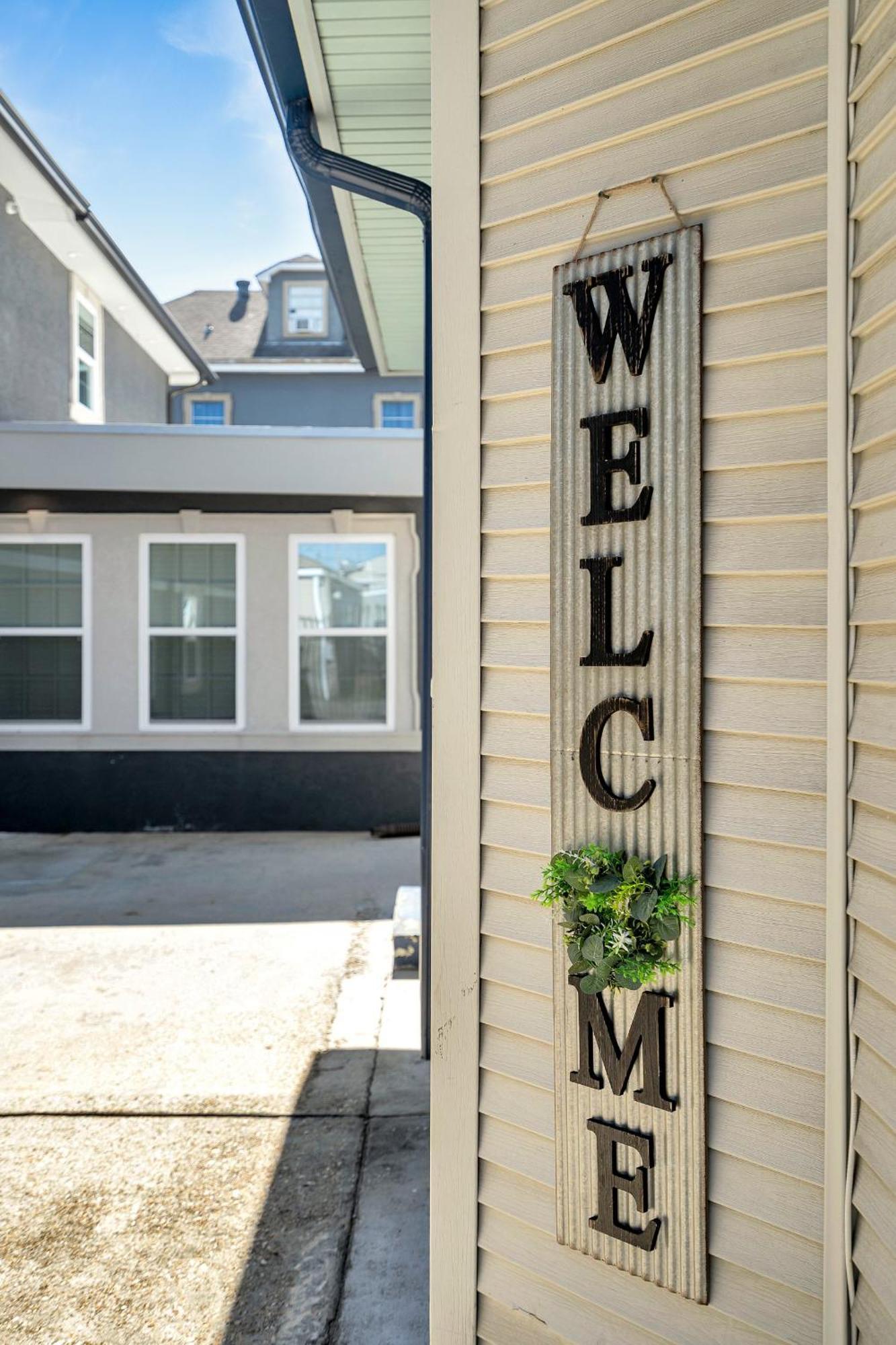 Spectacular Sleep 20 Near Fq W Pool Hotel New Orleans