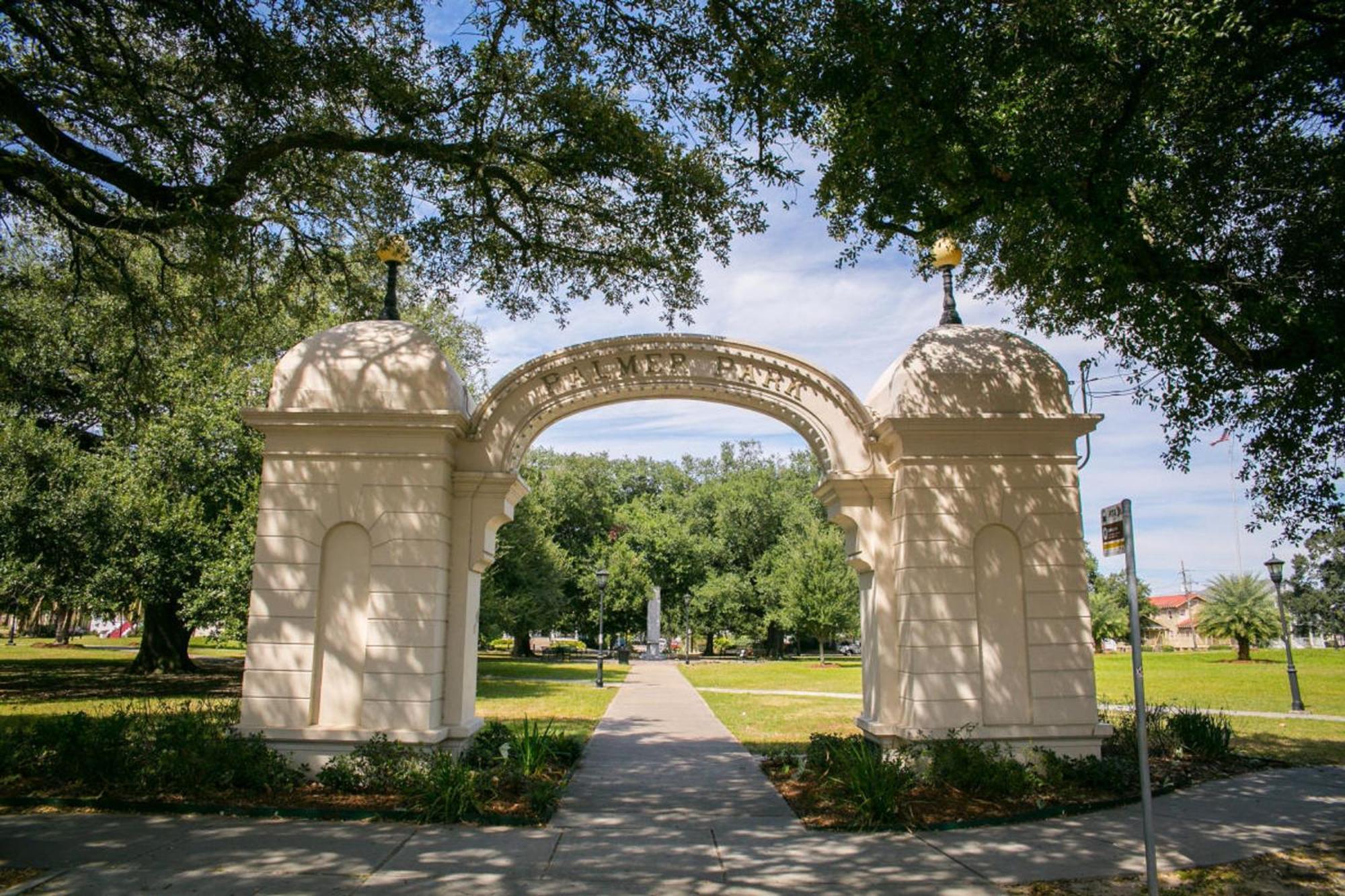 4br With Luxury Amenities Apartment